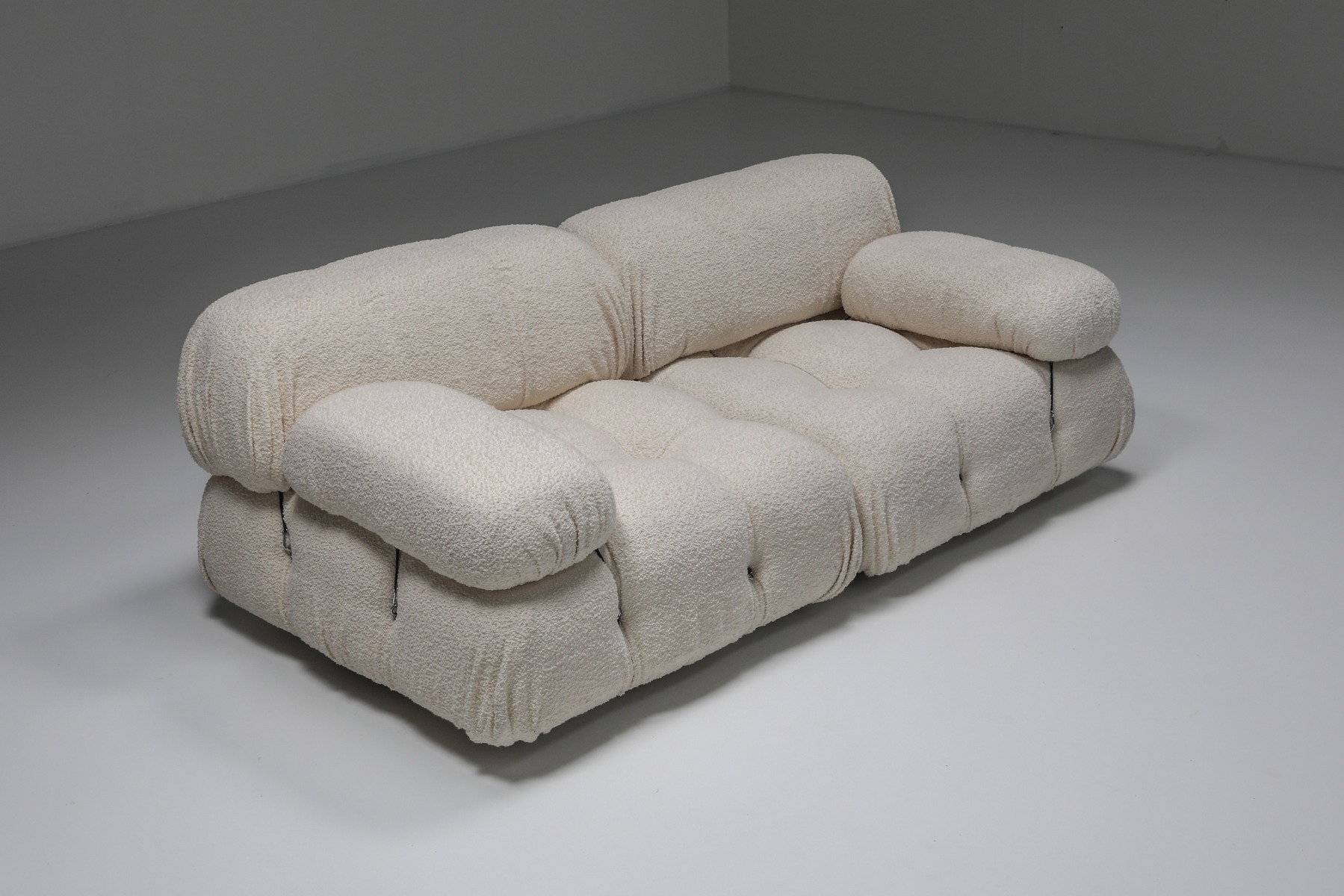 Architectural modular sofa Camaleonda design