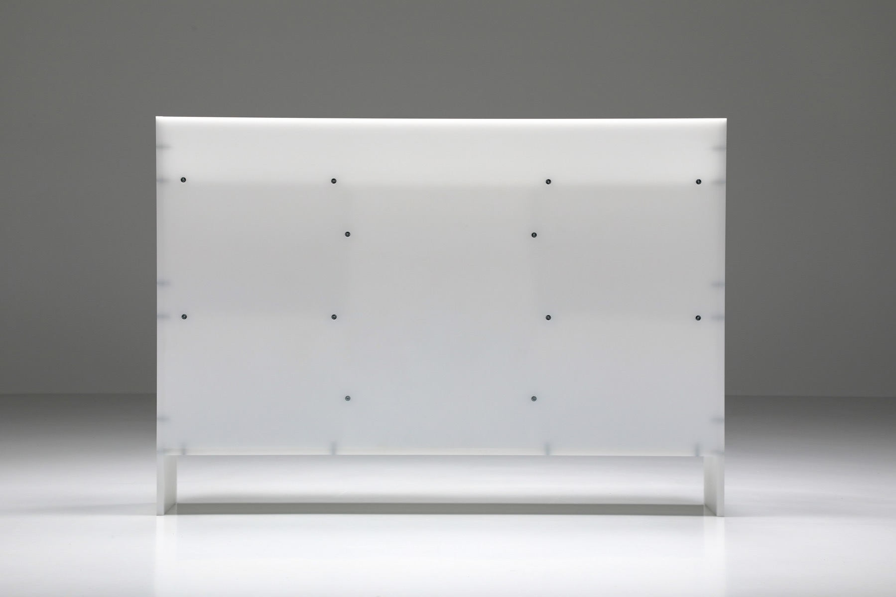 Architectural shelving unit by Johan Viladrich design