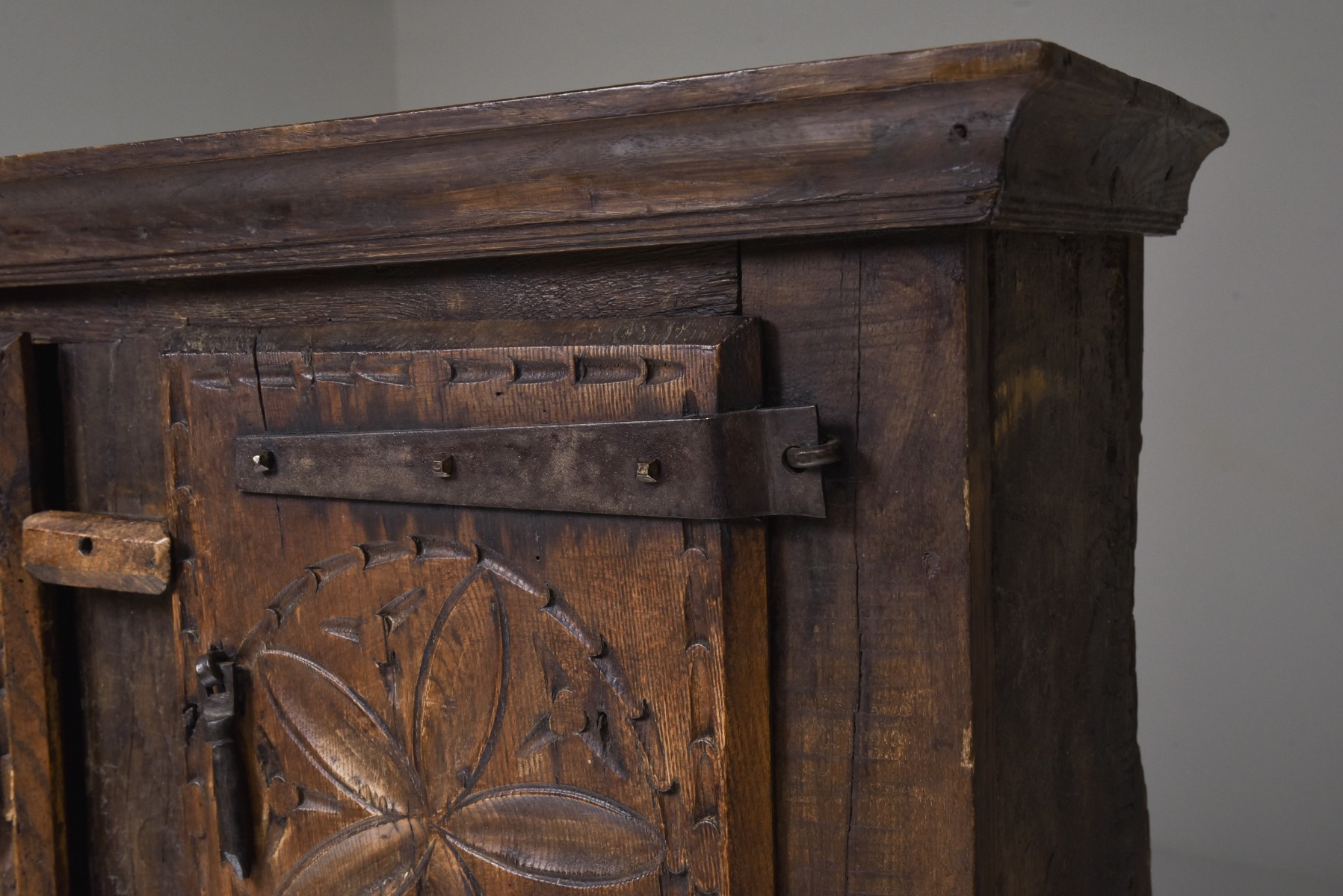 Authentic Bretagne folk art cabinet from the 19th century