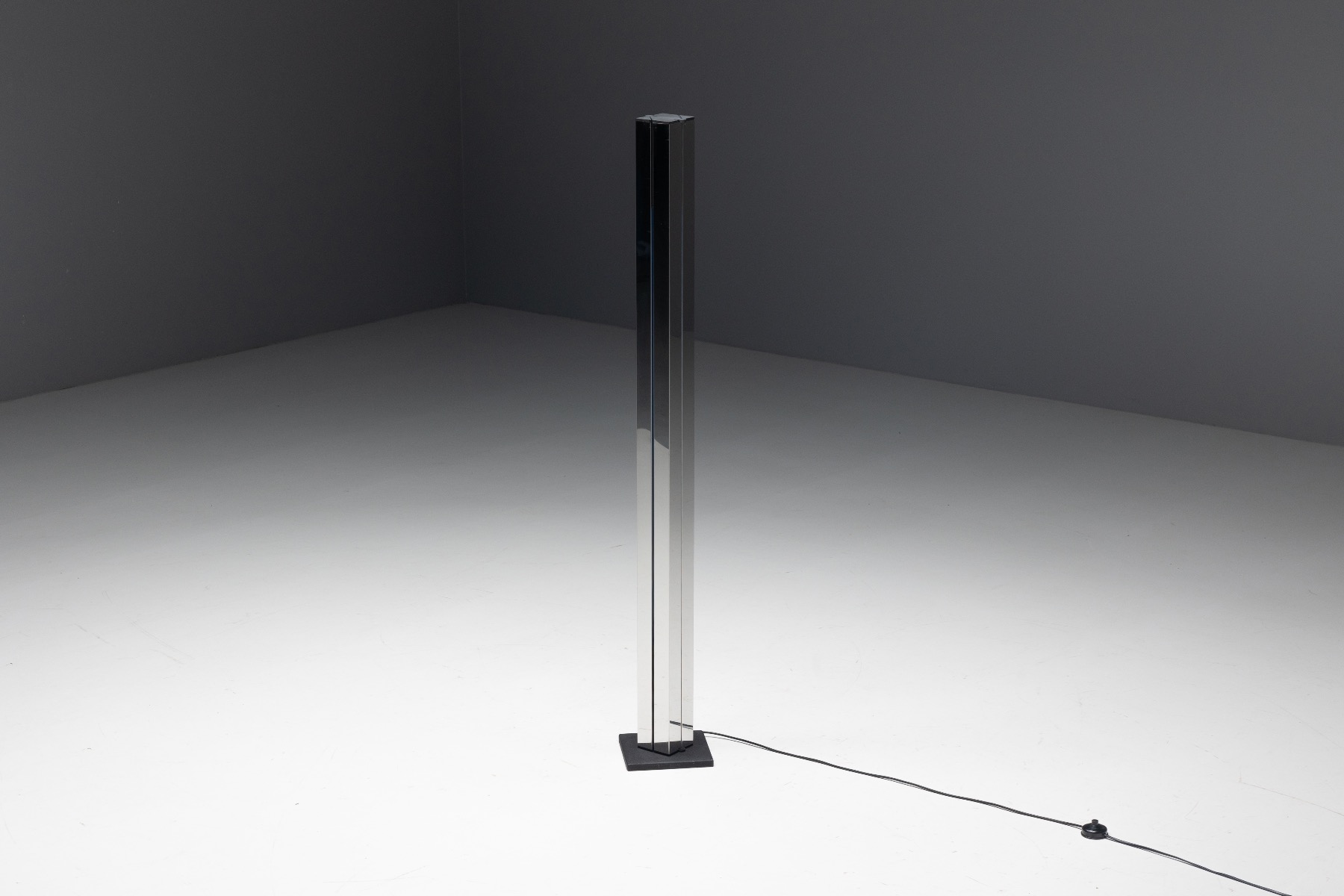 Collectible Arredoluce Sottsass lamp
