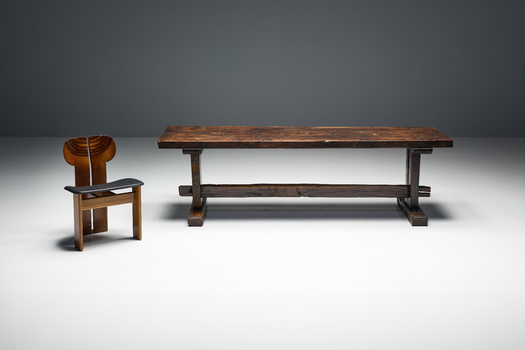 Country dining table France 1800s