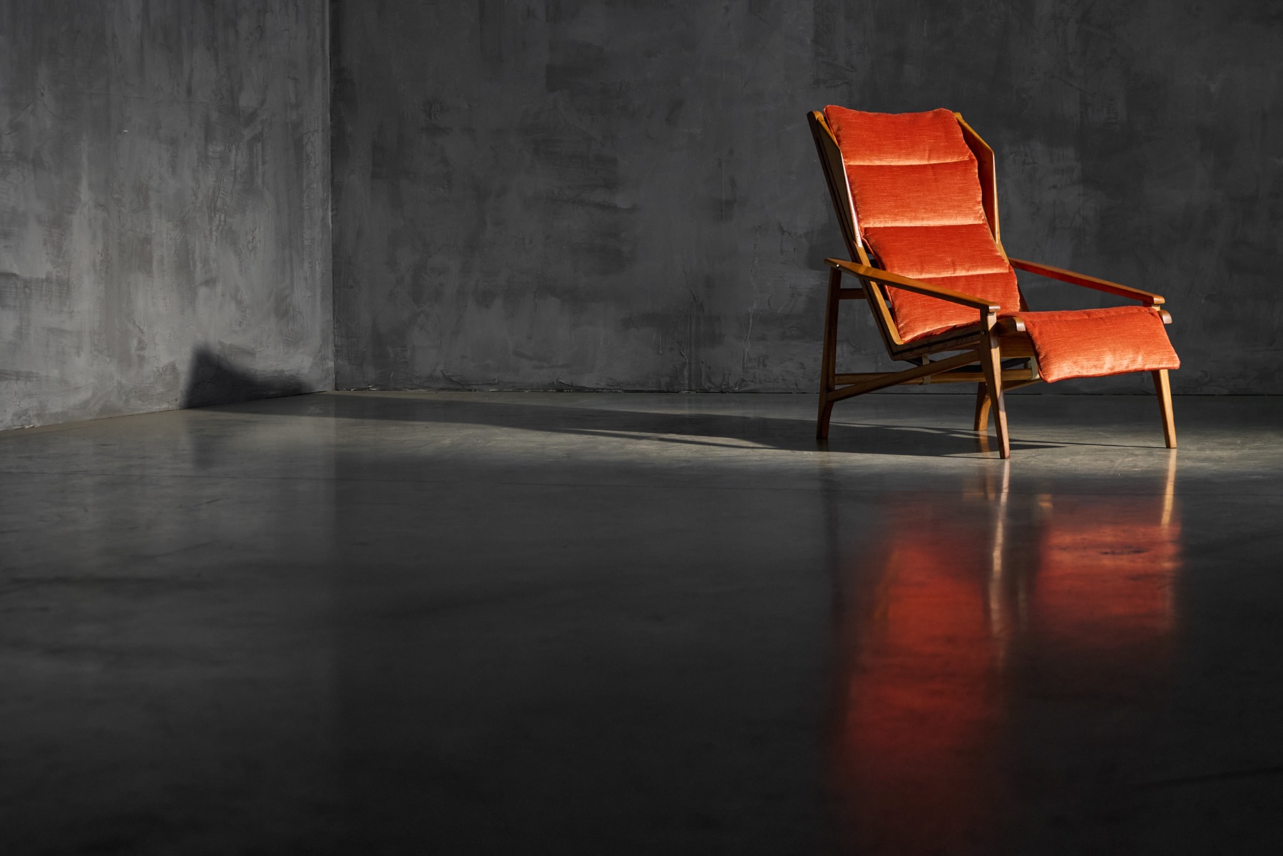 Cassina Modello 811 lounge chair from the 1950s