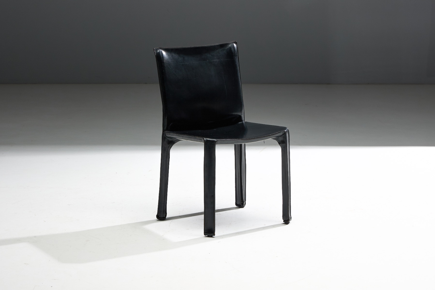 Iconic CAB 412 chair produced by Cassina