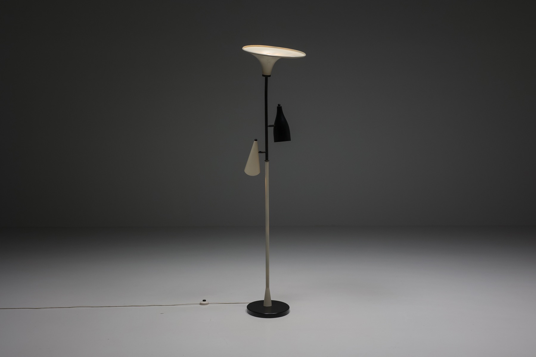 Iconic Italian space age floor lamp from the 1950s