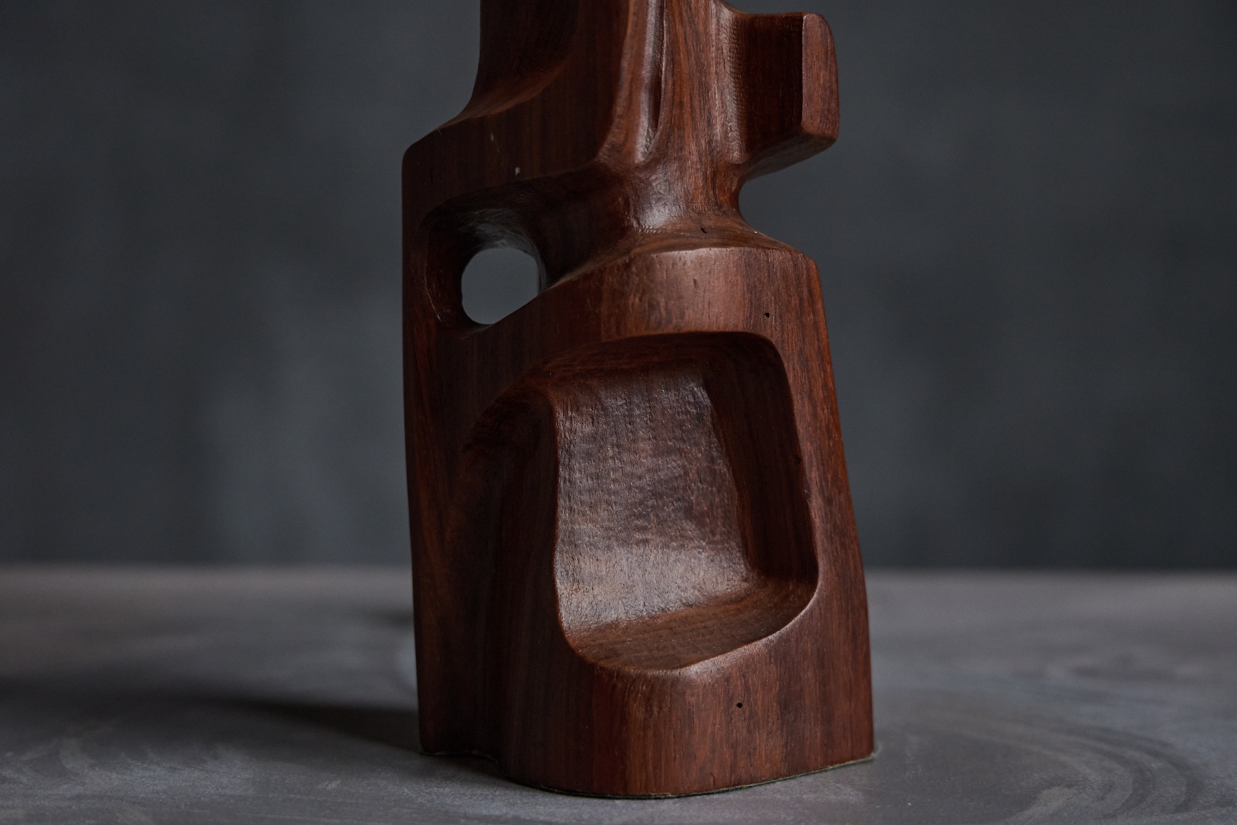 Authentic Gianni Pinna table lamp from the 1970s