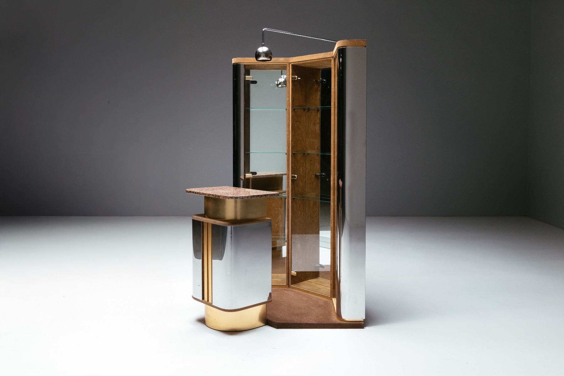 Italian design bar corner cabinet by Willy Rizzo