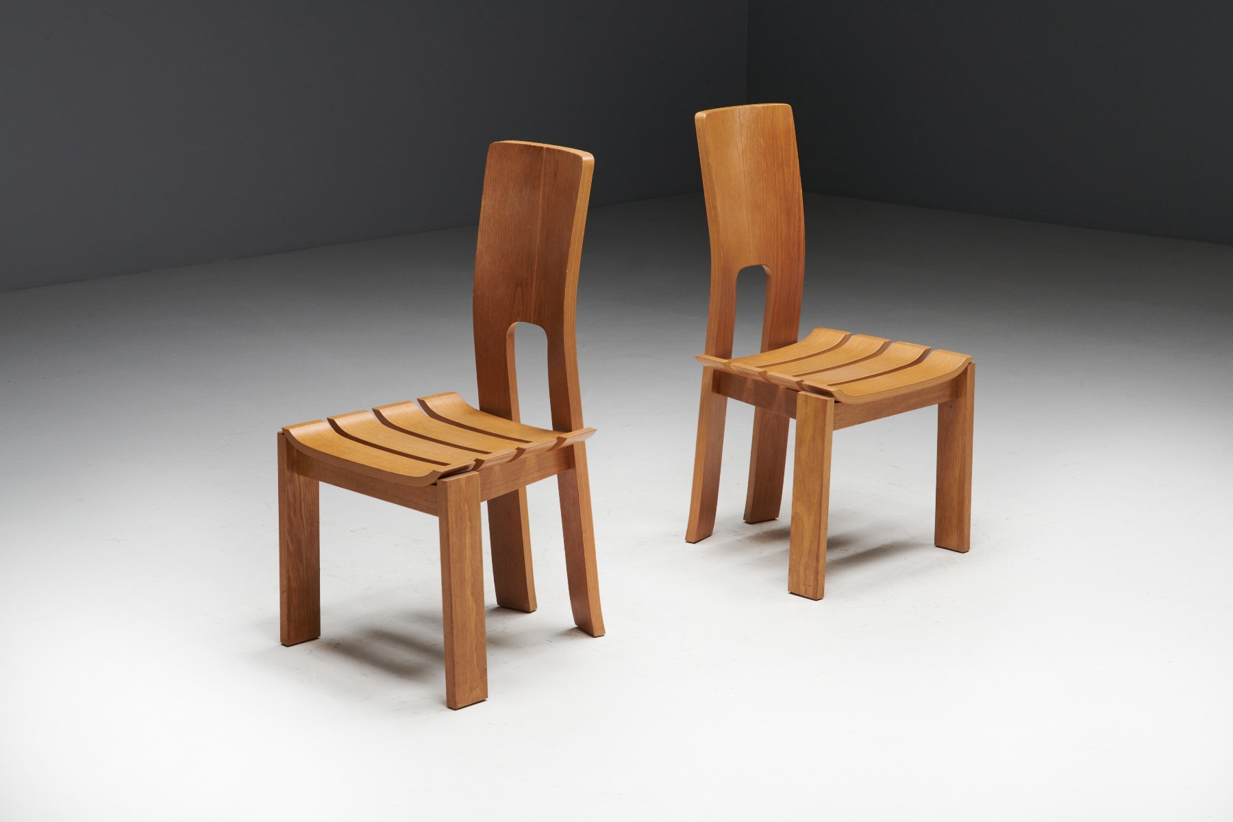 Minimalist Scandinavian dining chairs set design