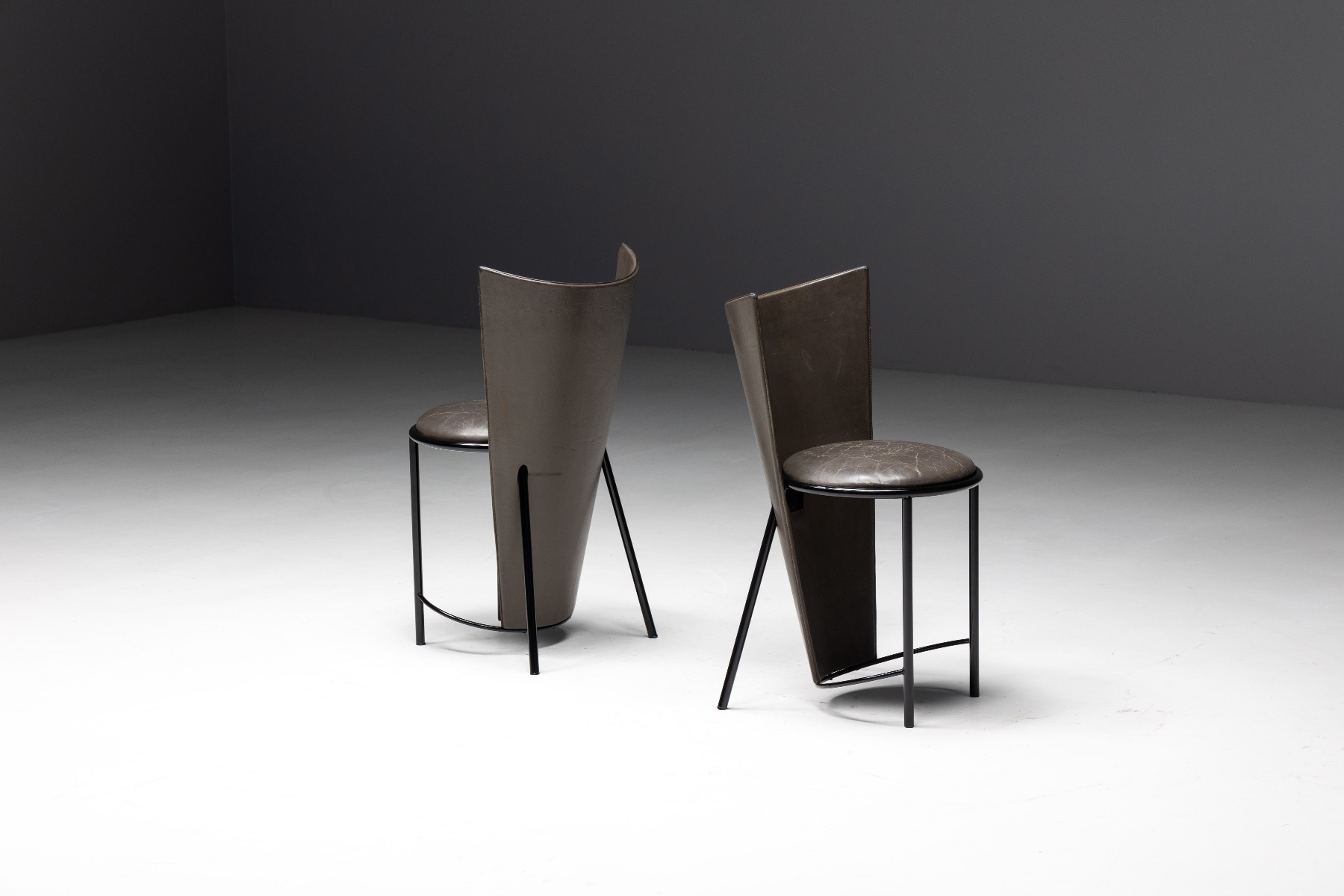 Set of grey leather Sevilla chairs from the 1990s