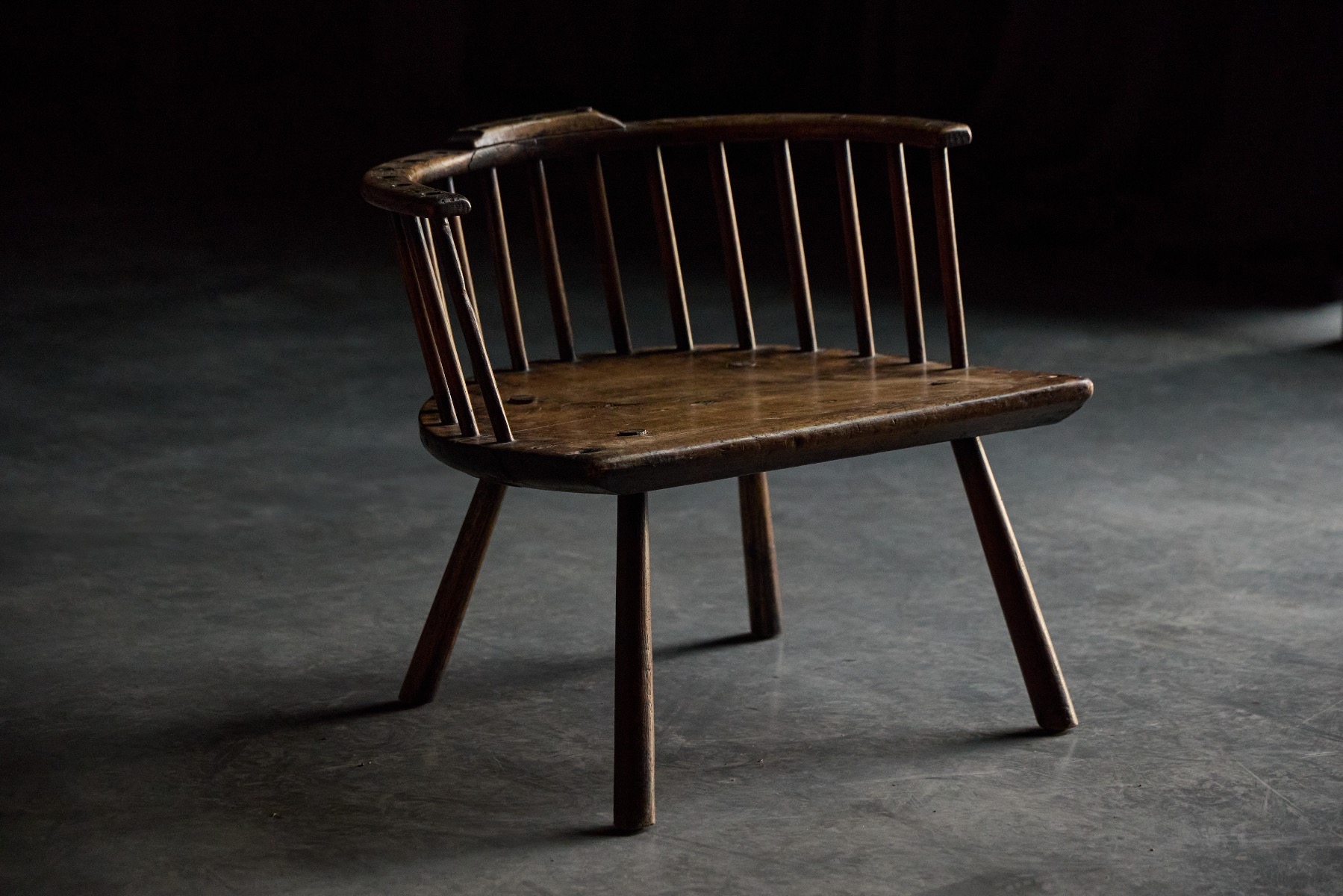 Traditional travail populaire seat 19th century