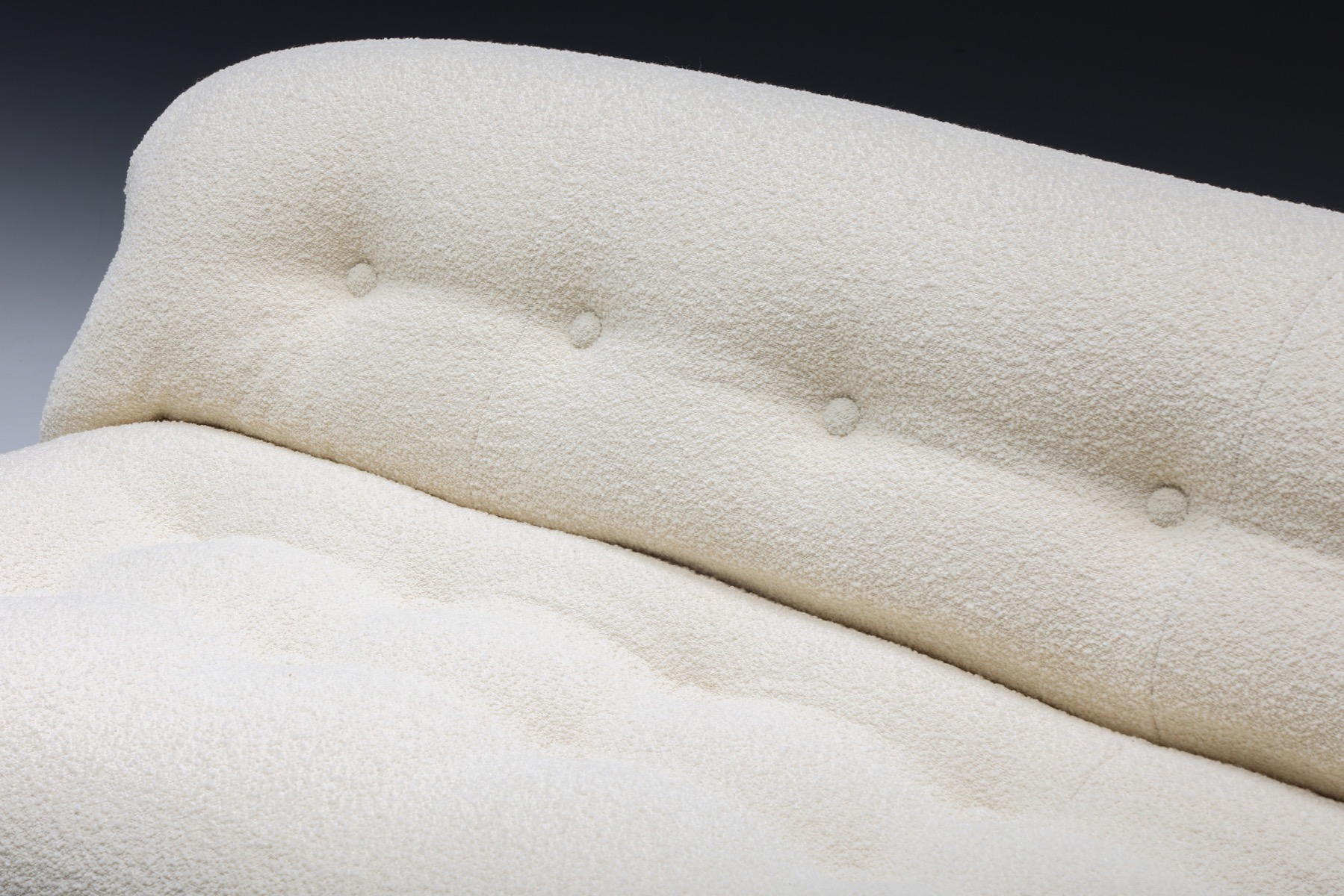 Architectural modular sofa Soriana design