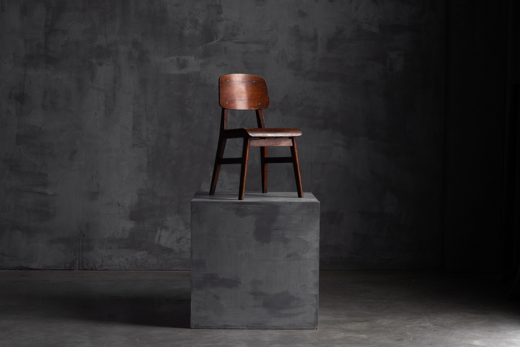 Collectible French wooden chair attributed to Prouvé