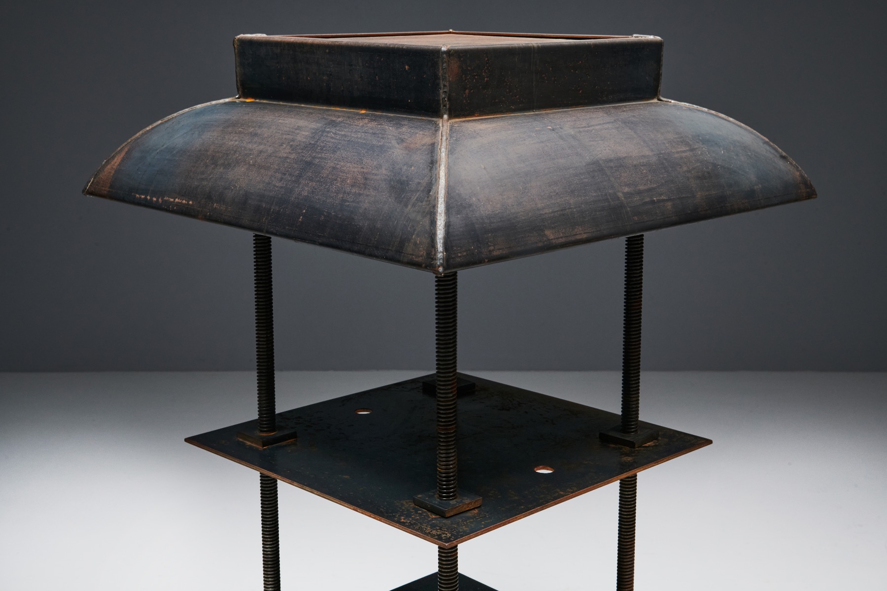 Memphis 'Cappello' Bookcase by Susana Solano - 1989