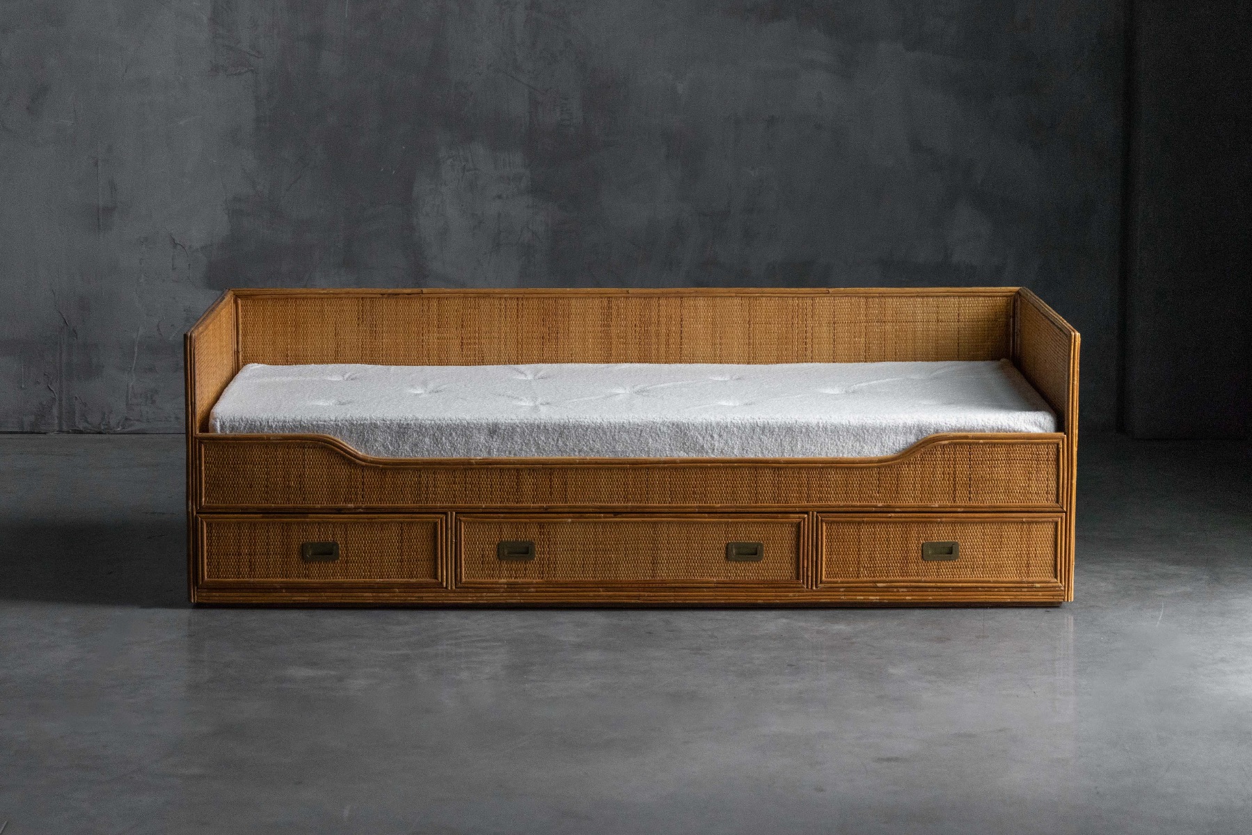 Architectural bamboo daybed produced by Vivai del Sud