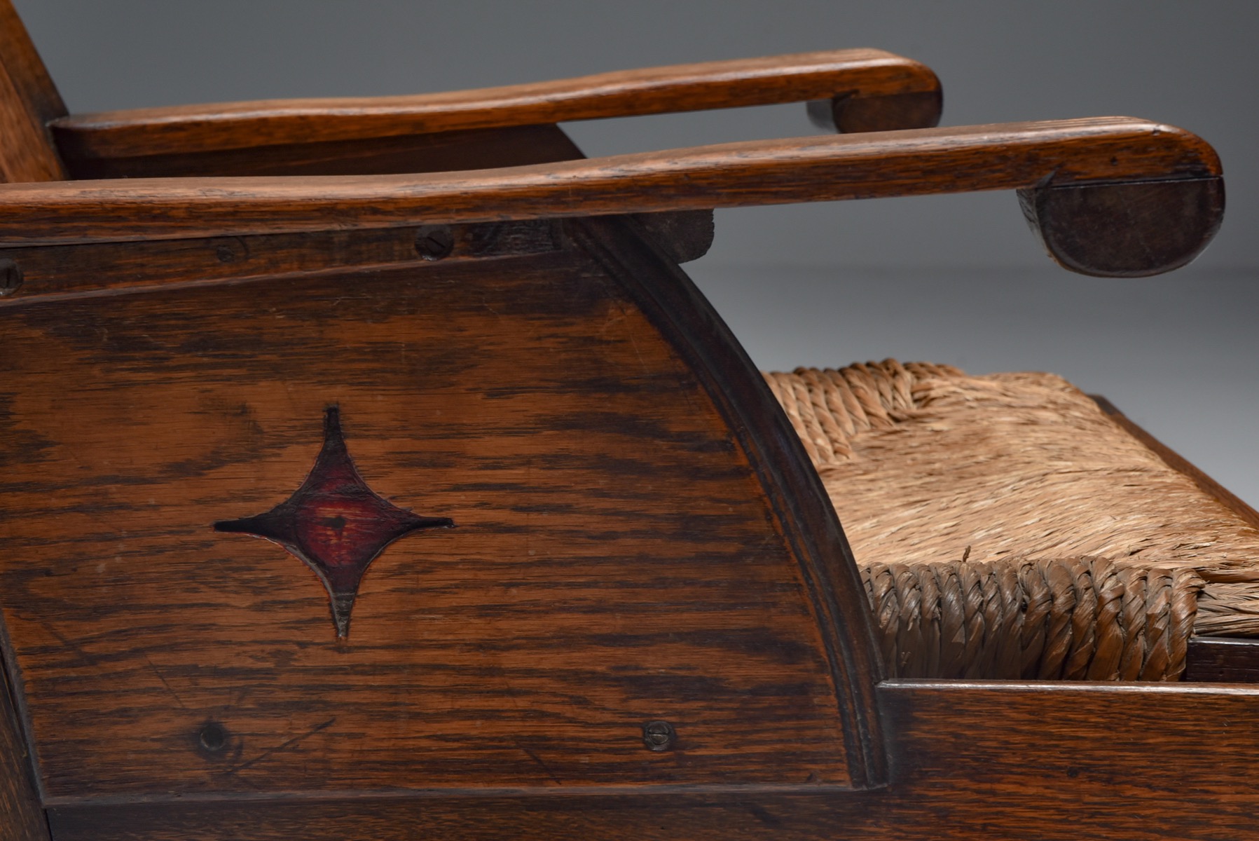 Authentic Arts and Crafts easy chair from the 1920s