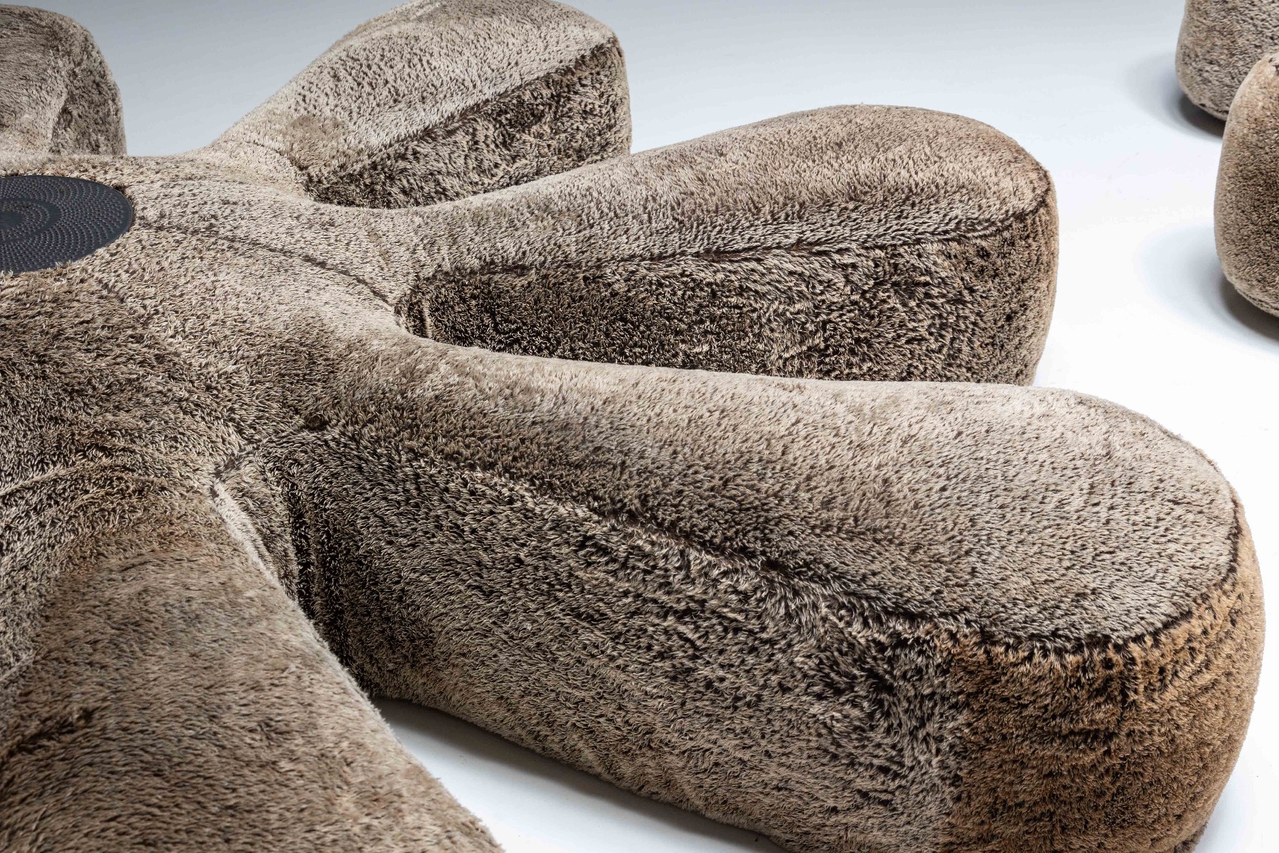 Avant garde Italian design sofa Edra Aster Papposus
