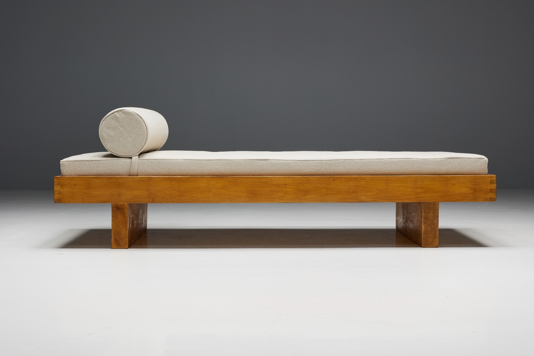 Charlotte Perriand alpine daybed
