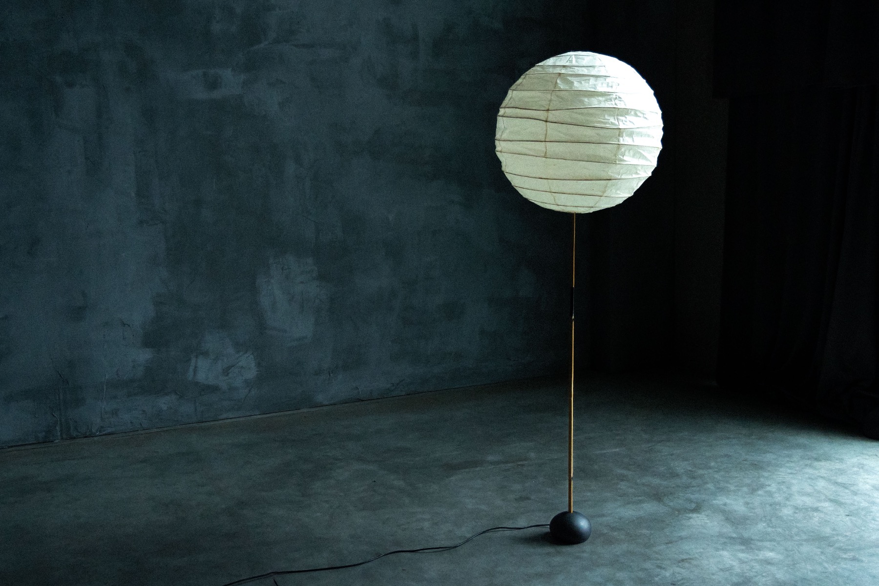 Collectible Isamu Noguchi Akari light
