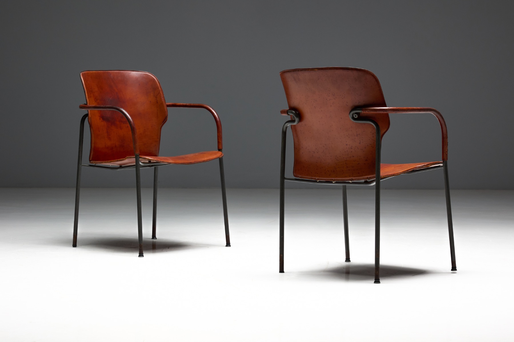 Italian design armchair Lalanda with clean architectural lines