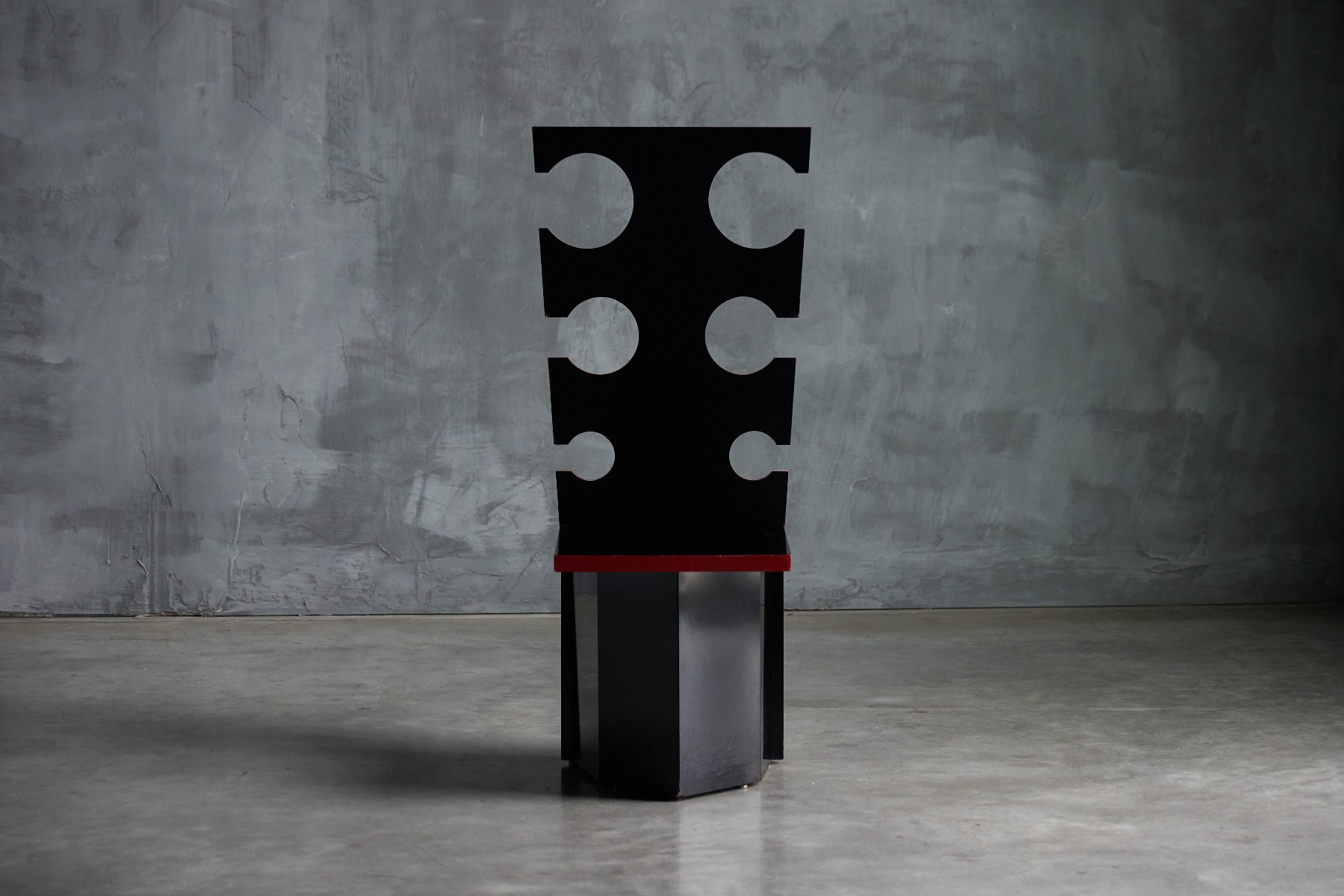 Premium sculptural chairs from the Italian modern period