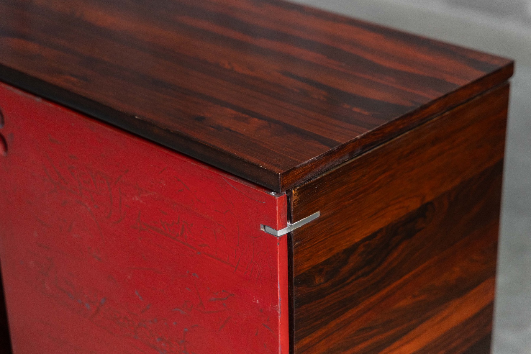 Mid century Brazilian Credenza Componível by L’Atelier
