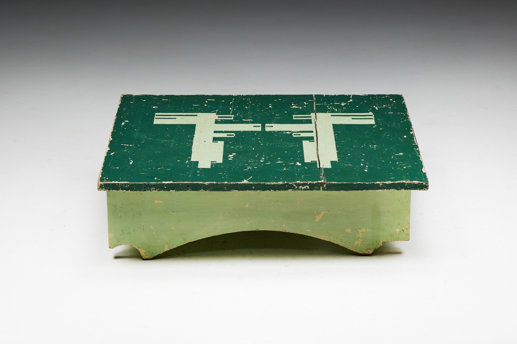 Primitive green art populaire table