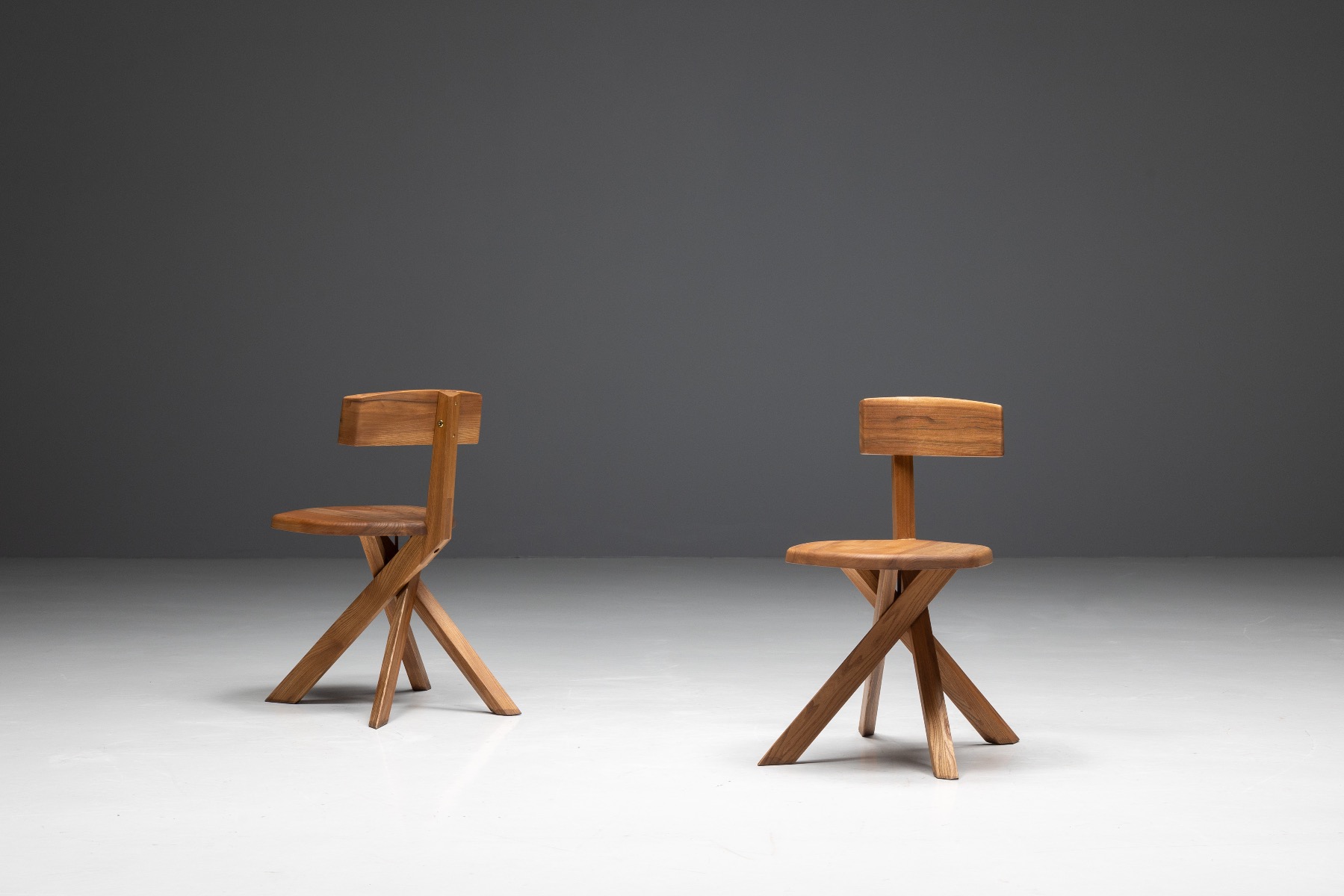 Solid wood S34 dining chairs in French modernism 1960s