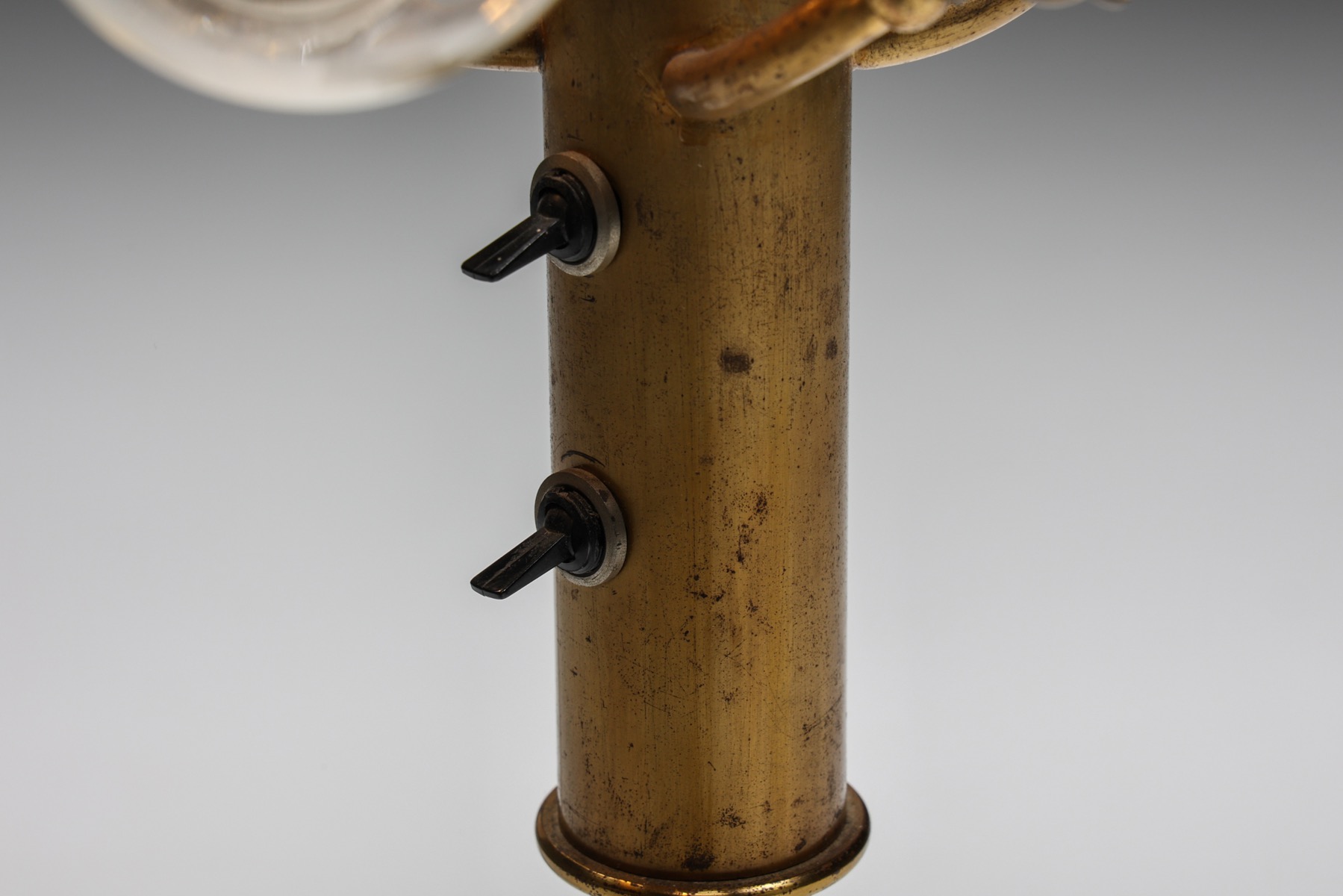 Timeless floor lamp in marble and bronze from the 1950s