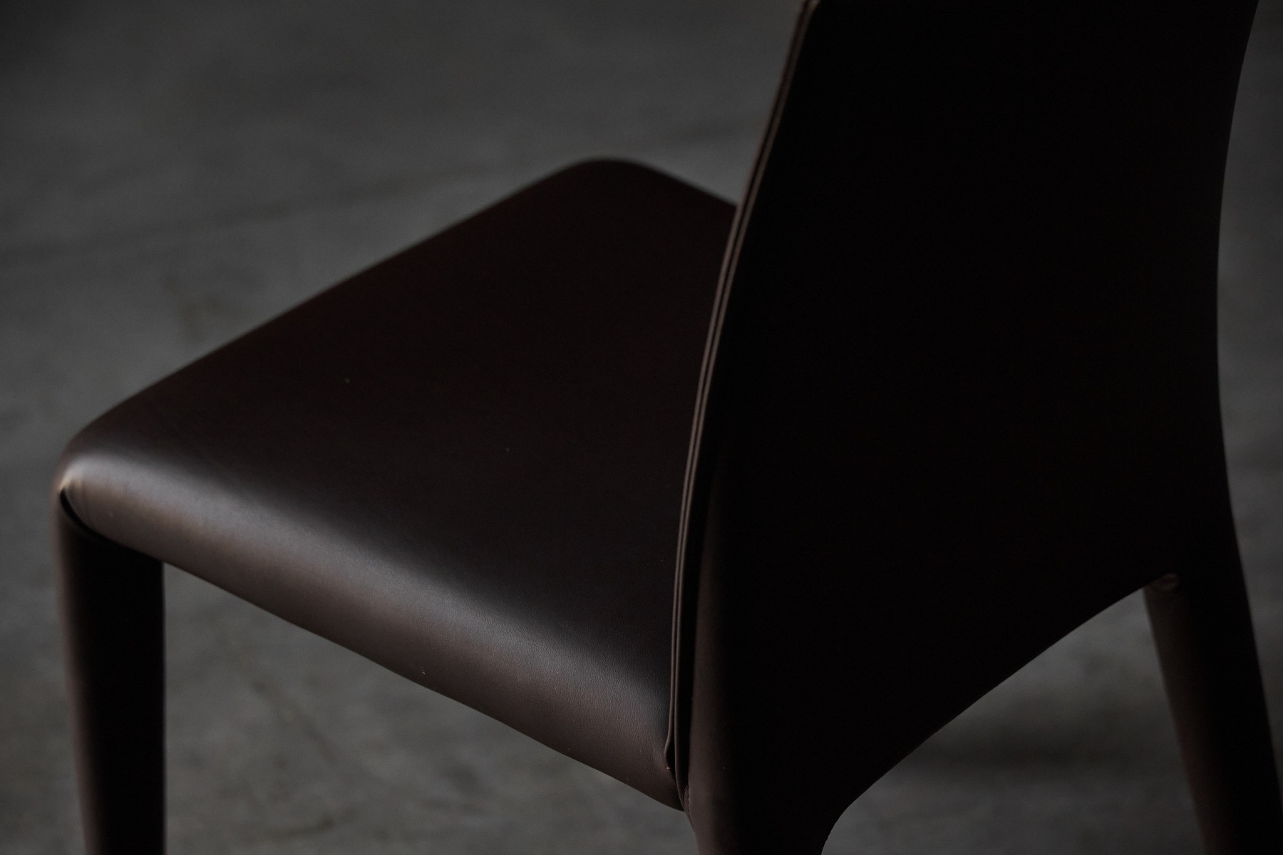 High end Vol Au Vent dining chair by B&B Italia