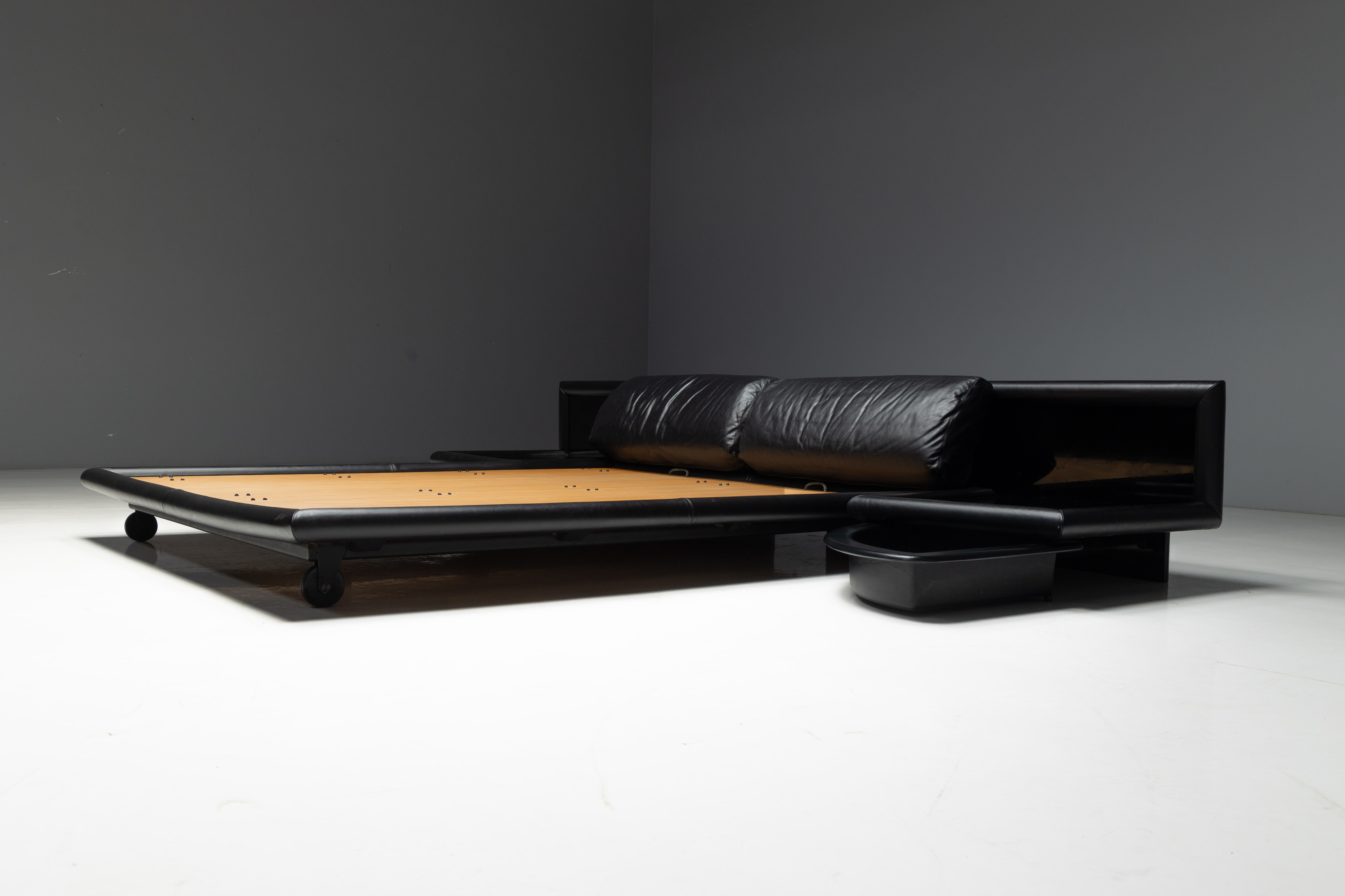 ‘Morna’ Bed by Afra & Tobia Scarpa for Molteni, Italy - 1972