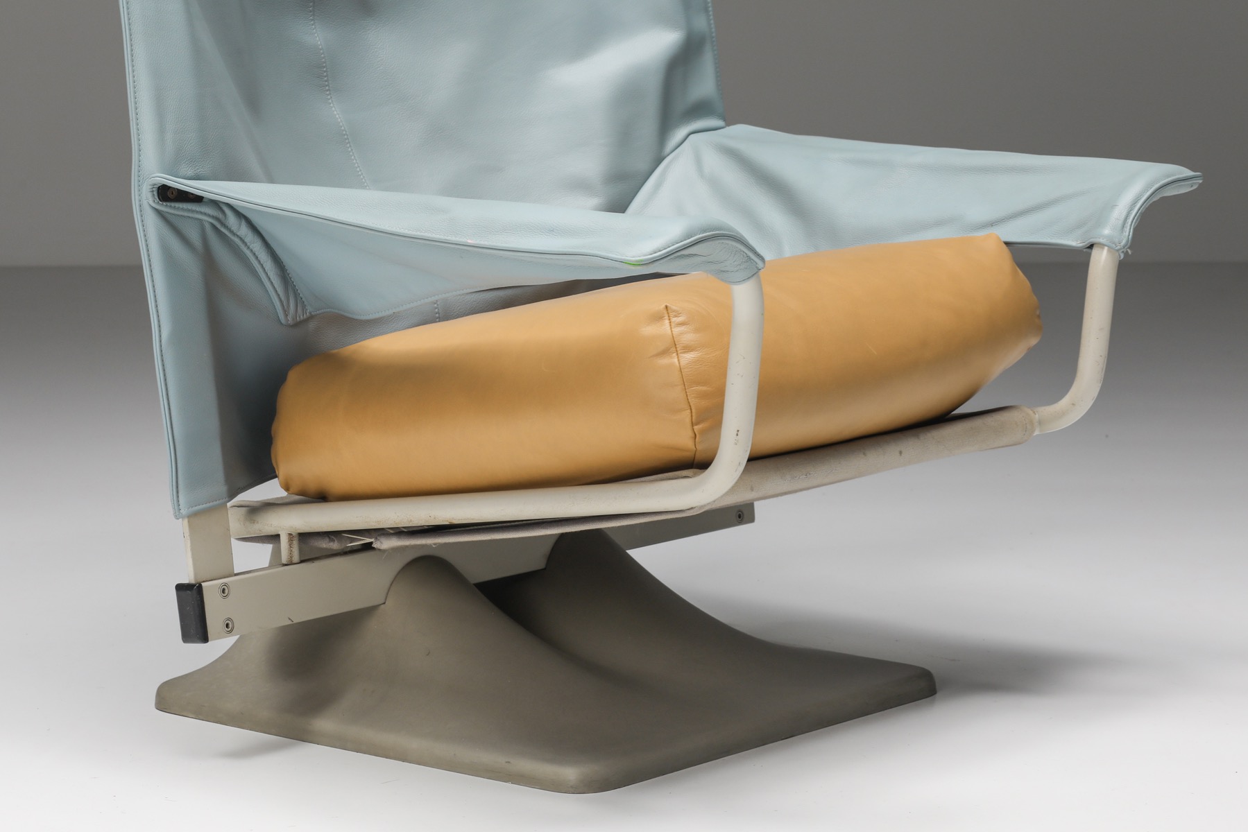 Lounge Chairs Pair 'Aeo' by Paolo Deganello  - 1973