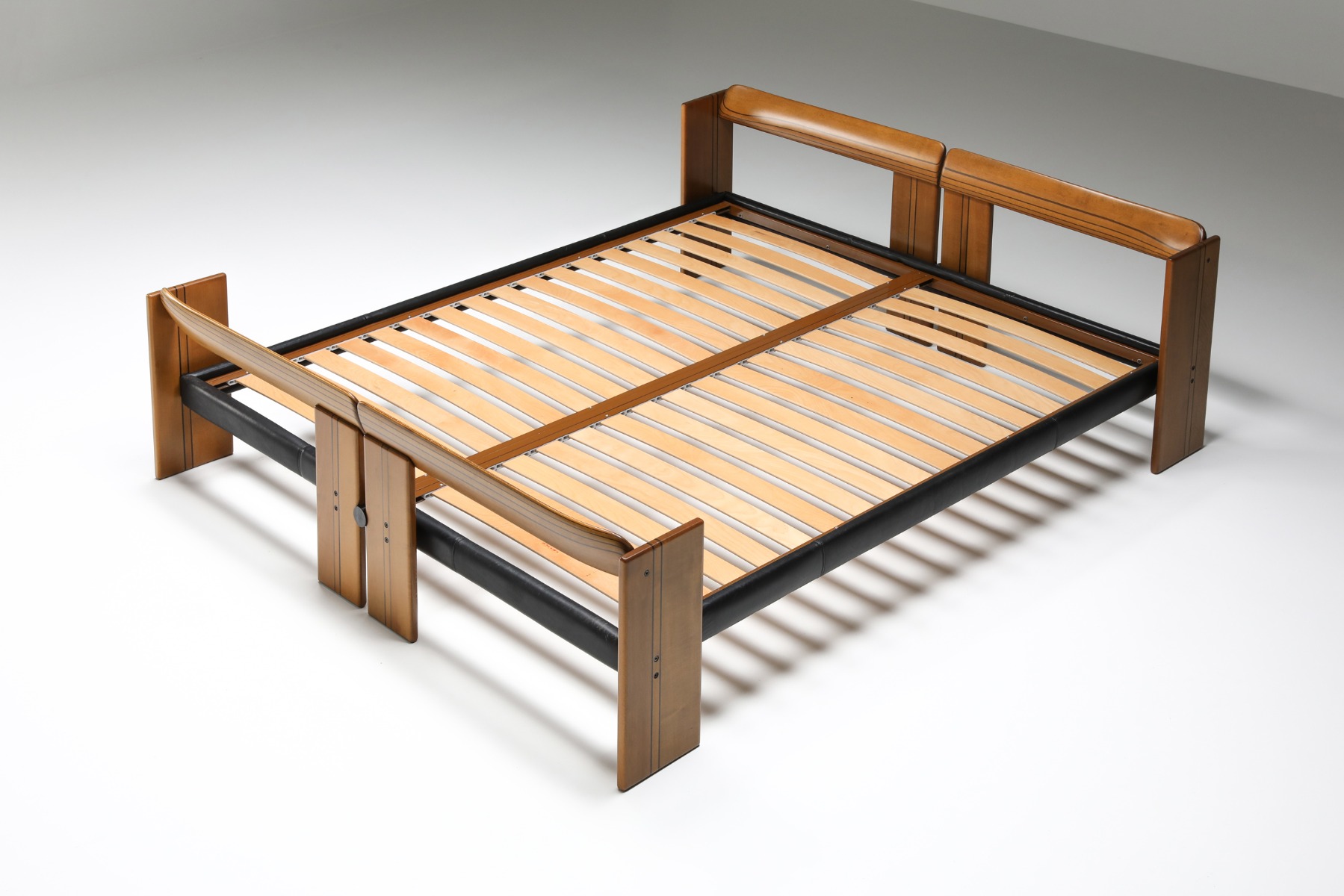 Afra & Tobia Scarpa "Artona" Walnut King Size Bed for Maxalto - 1975