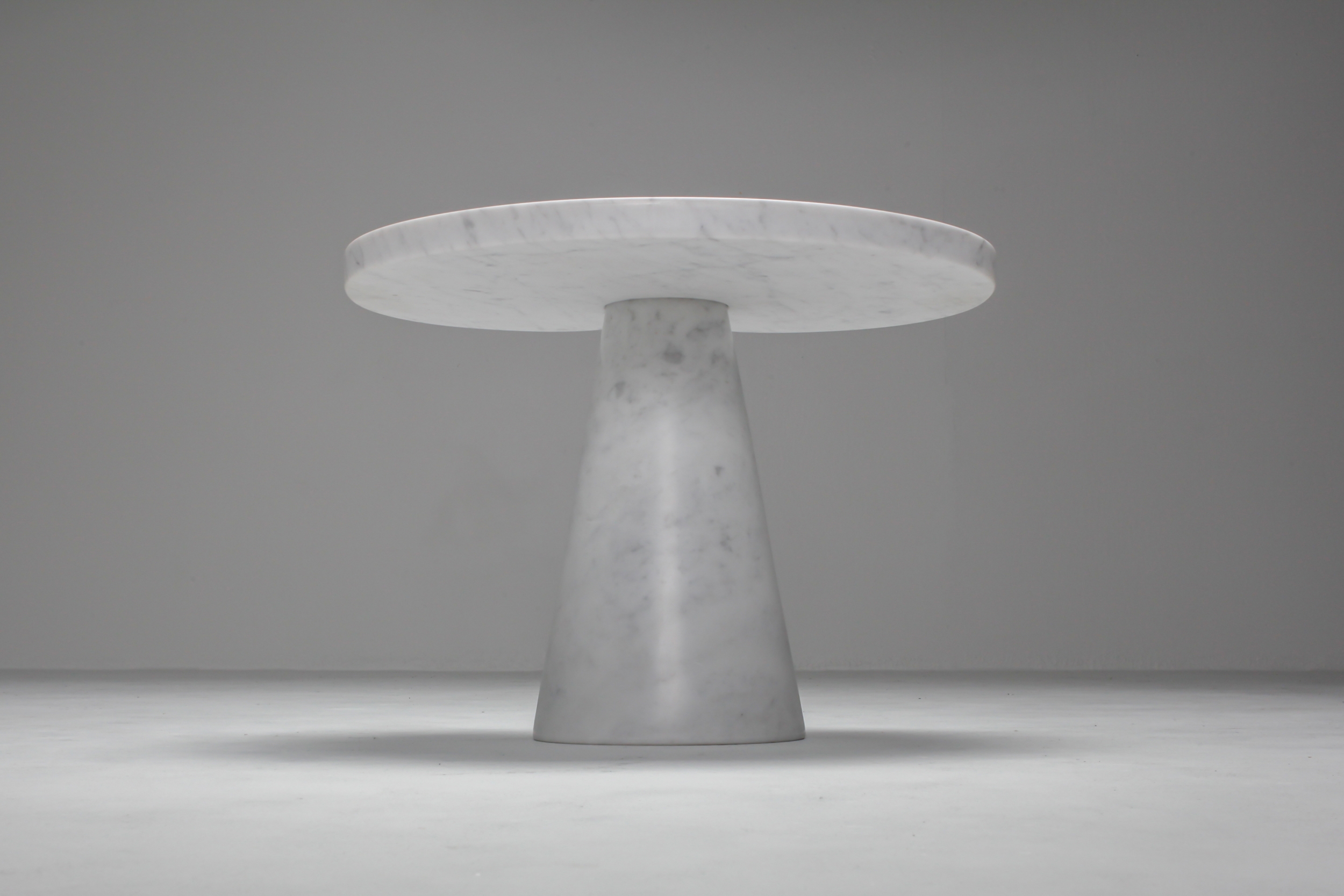Mangiarotti Carrara Marble Side Table 'Eros series' for Skipper - 1970's