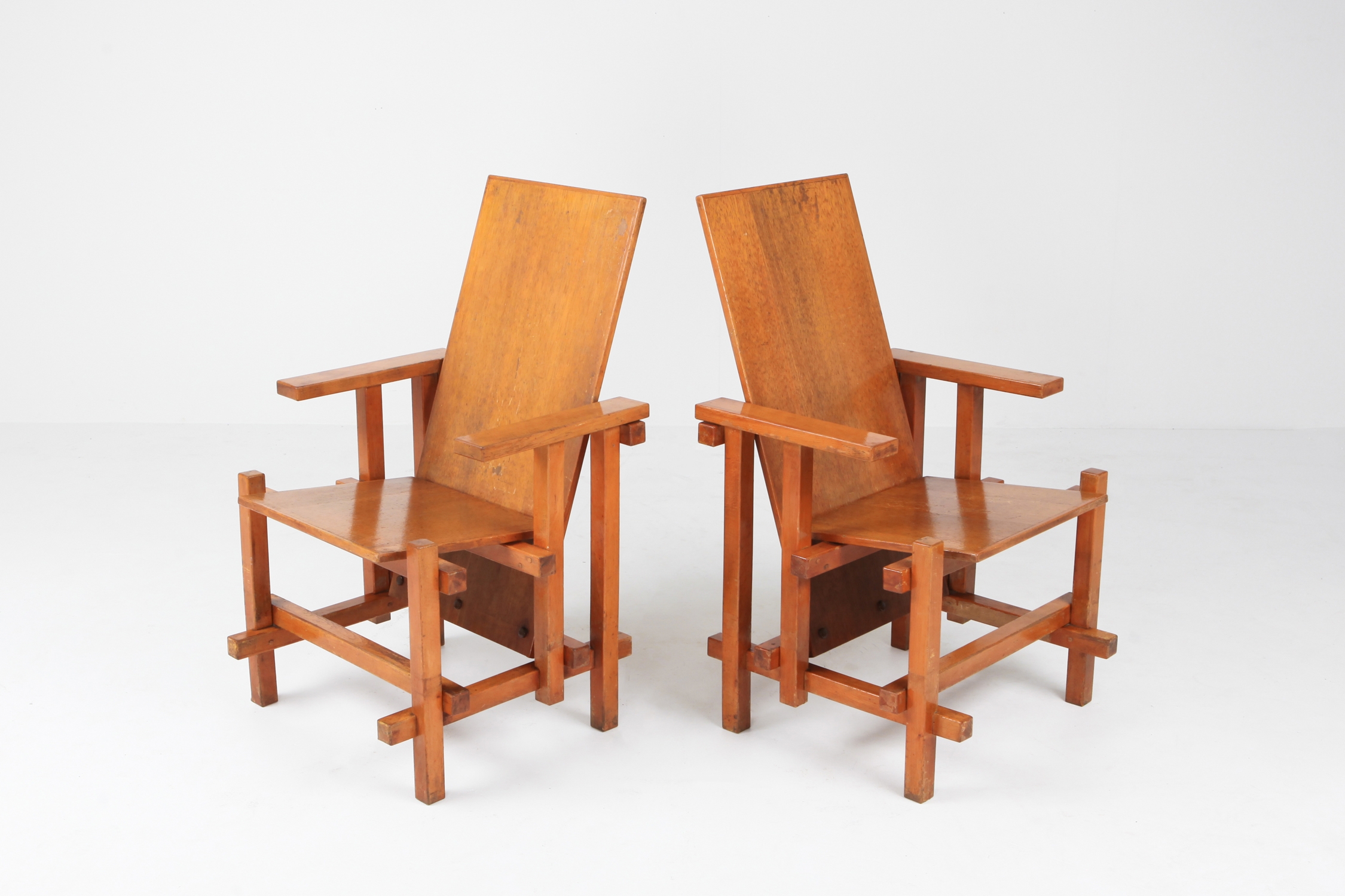 Modernist Armchairs Attributed to Gerrit Rietveld - 1920s