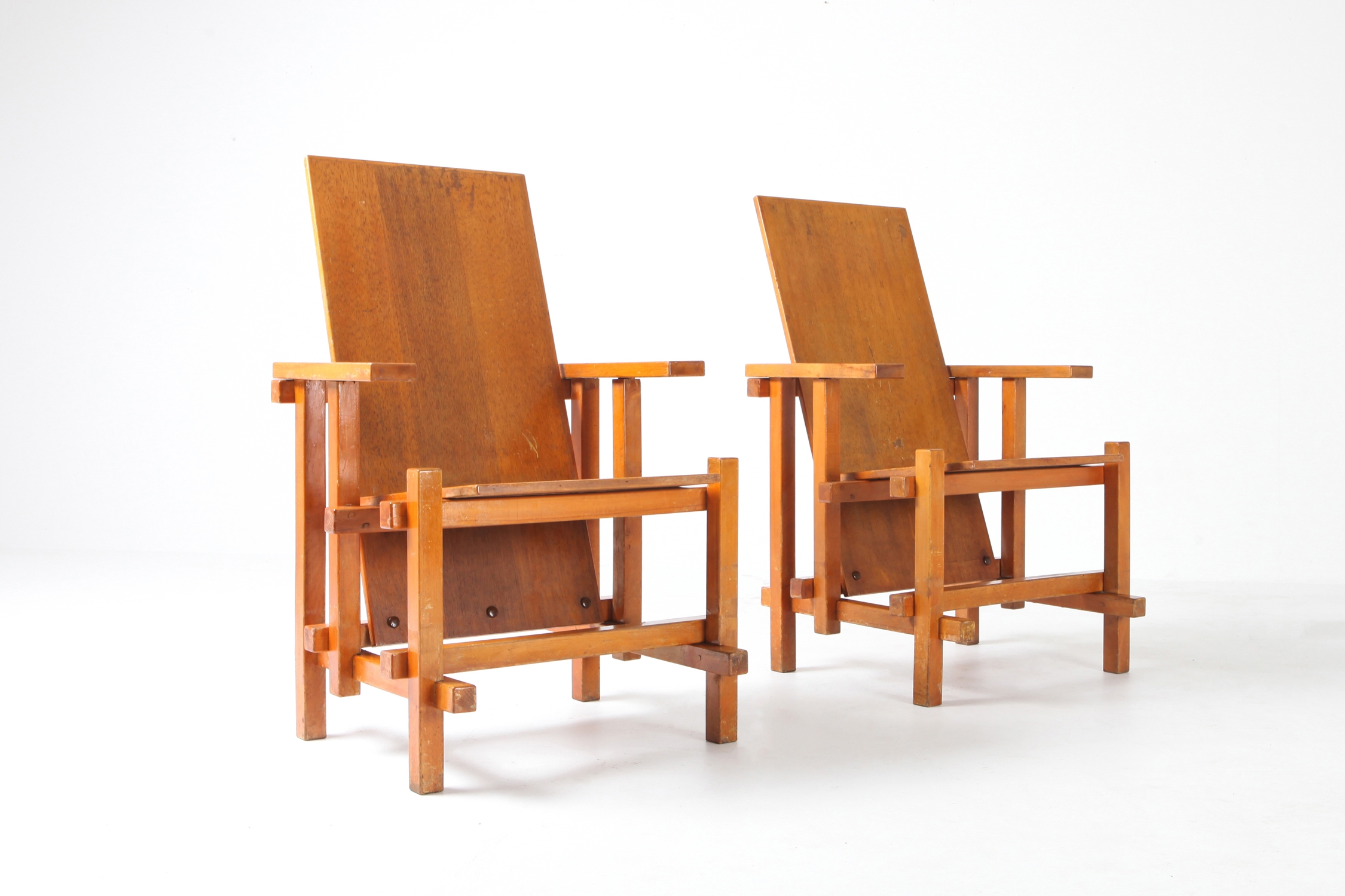 Modernist Armchairs Attributed to Gerrit Rietveld - 1920s