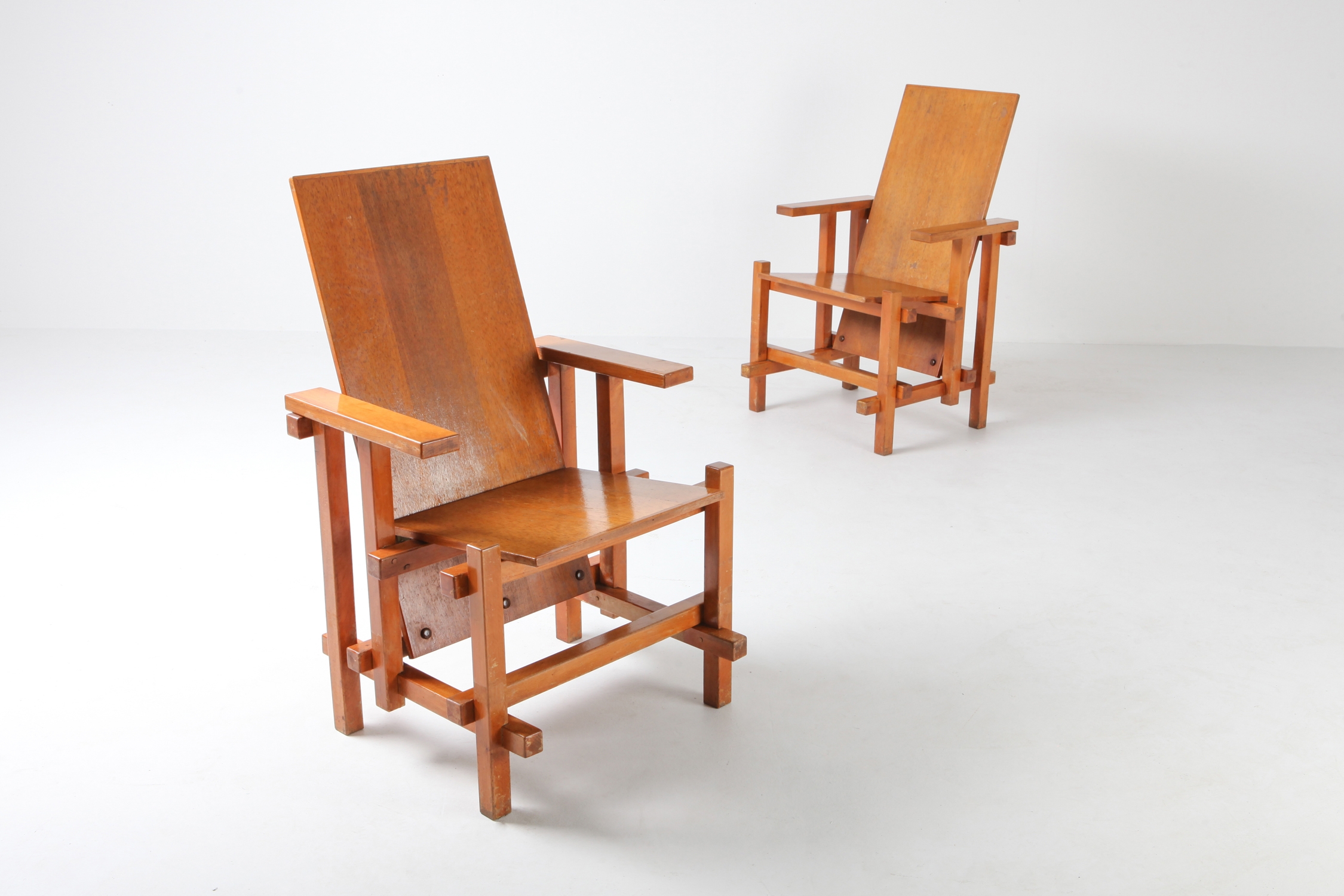 Modernist Armchairs Attributed to Gerrit Rietveld - 1920s