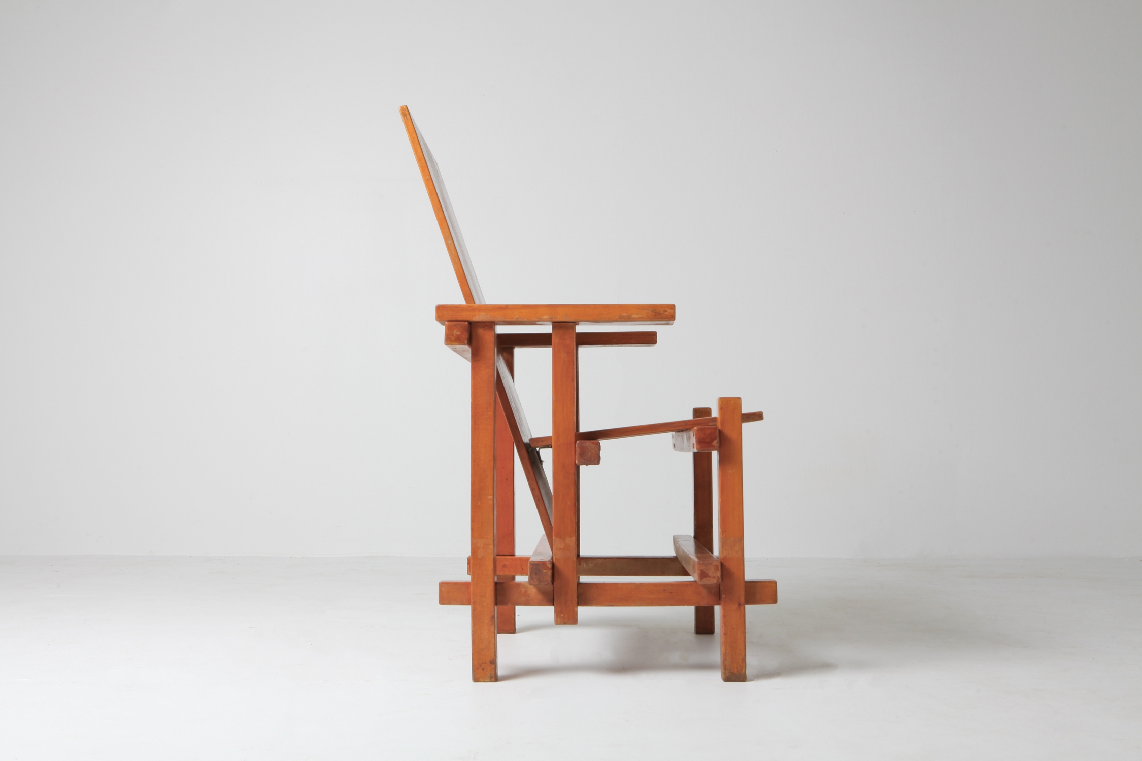 Modernist Armchairs Attributed to Gerrit Rietveld - 1920s