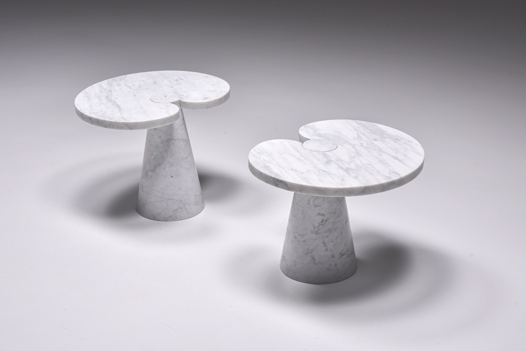 Mangiarotti Side Table in Carrara Marble - 1971