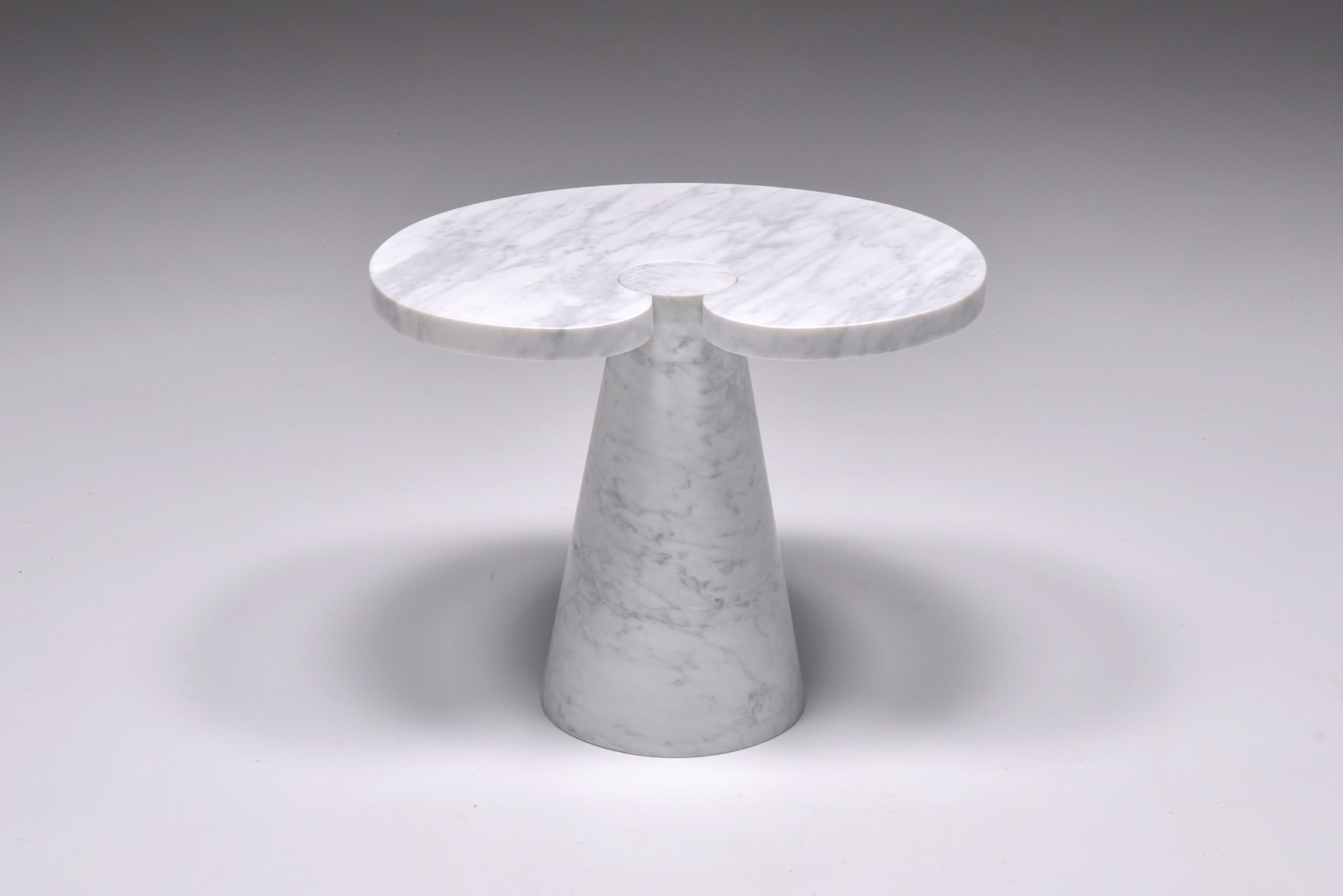 Mangiarotti Side Table in Carrara Marble - 1971