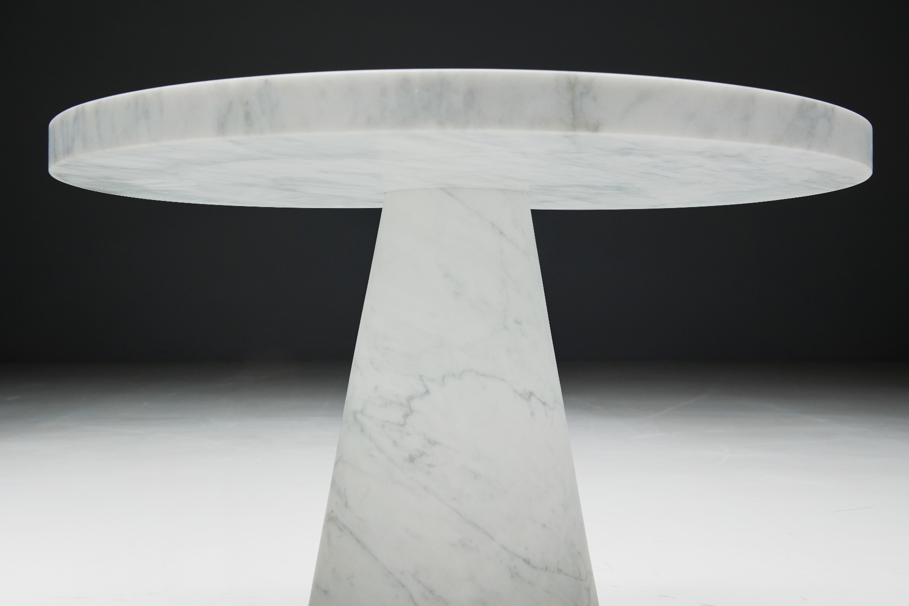 Carrara Marble Side Table by Angelo Mangiarotti for Skipper - 1970s
