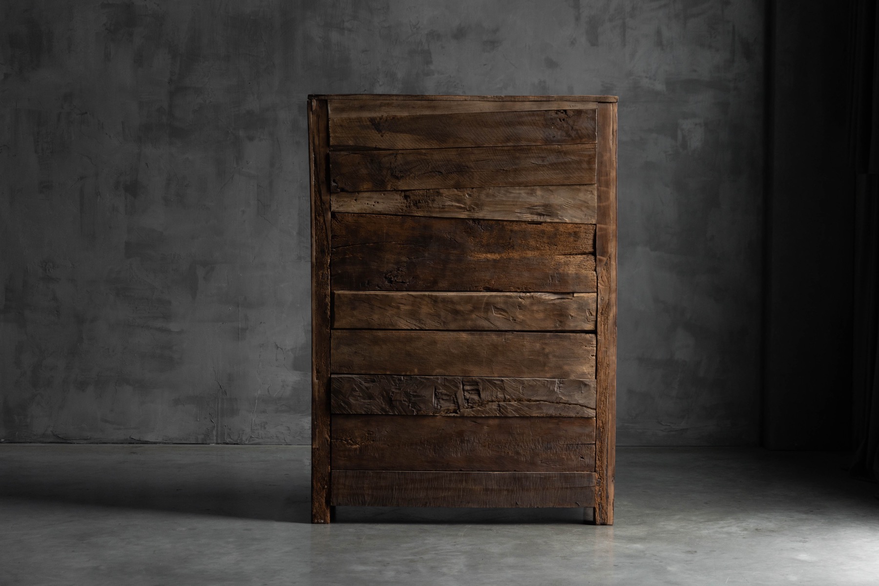 Antique Rustic Oak Cabinet, France - Early 19th Century 