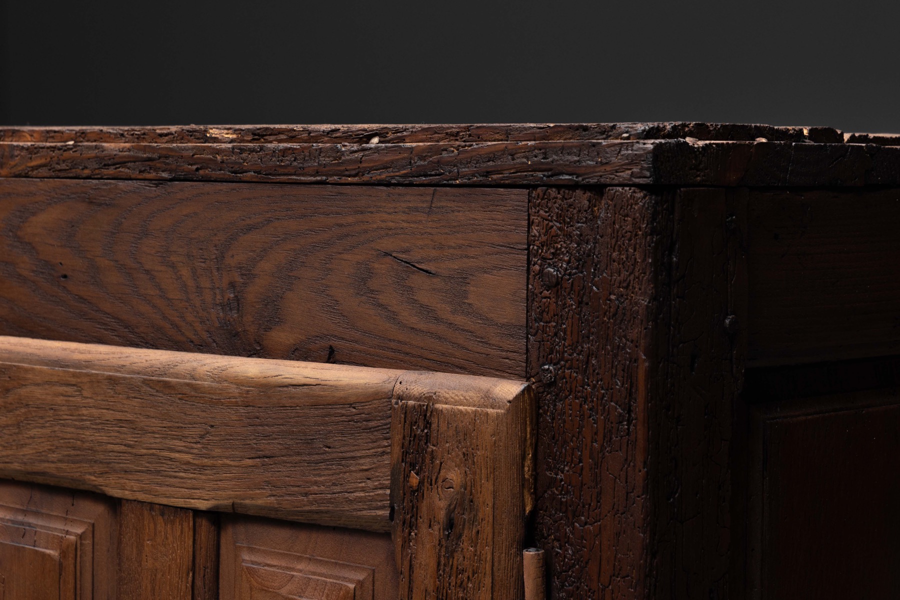Antique Rustic Oak Cabinet, France - Early 19th Century 