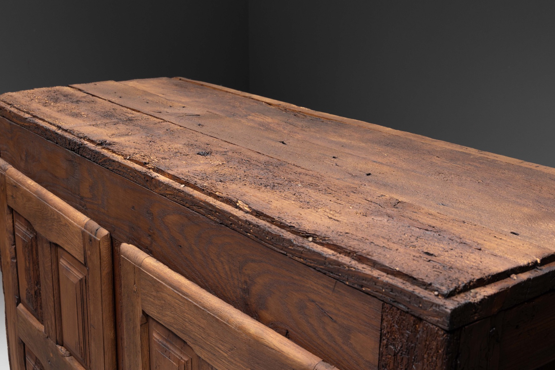 Antique Rustic Oak Cabinet, France - Early 19th Century 