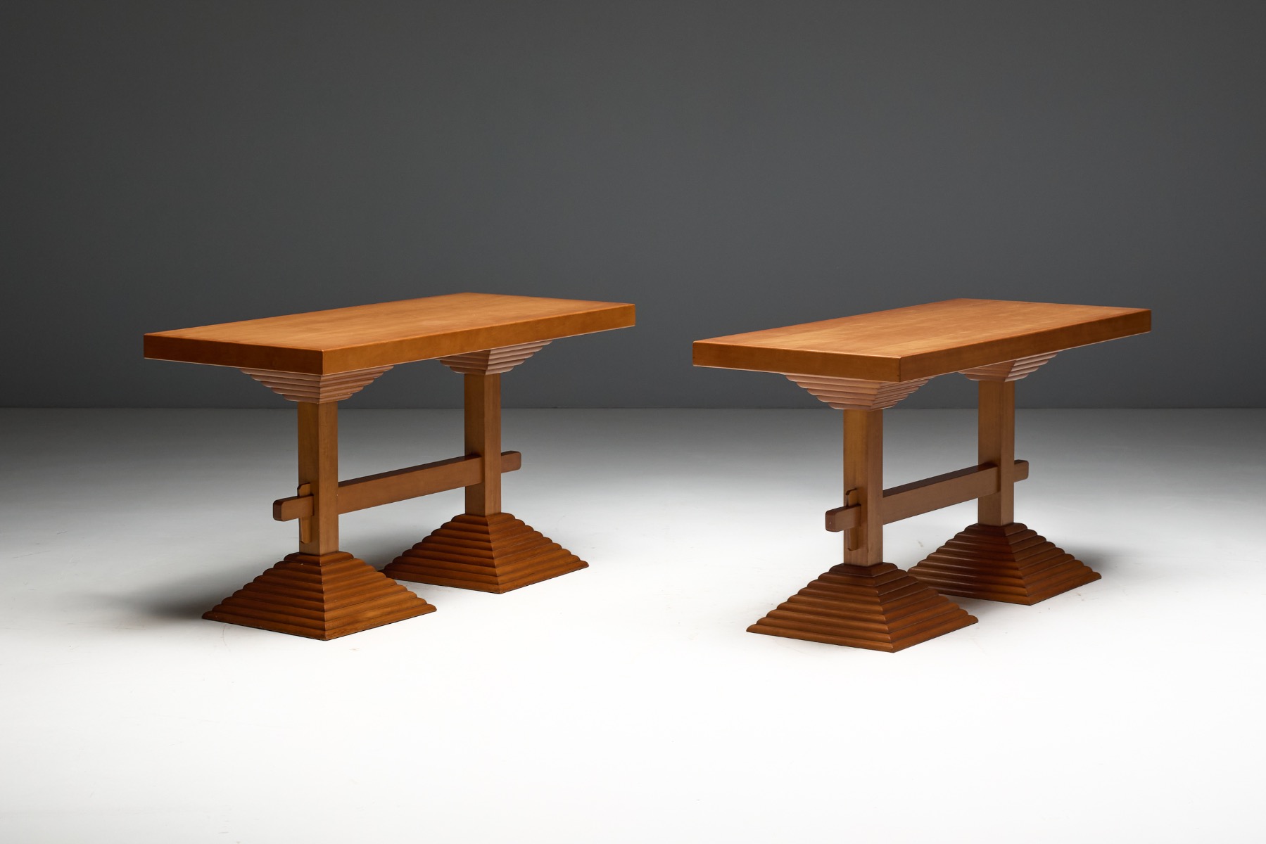 Architectural Pedestal Side Table, Italy - 1970s