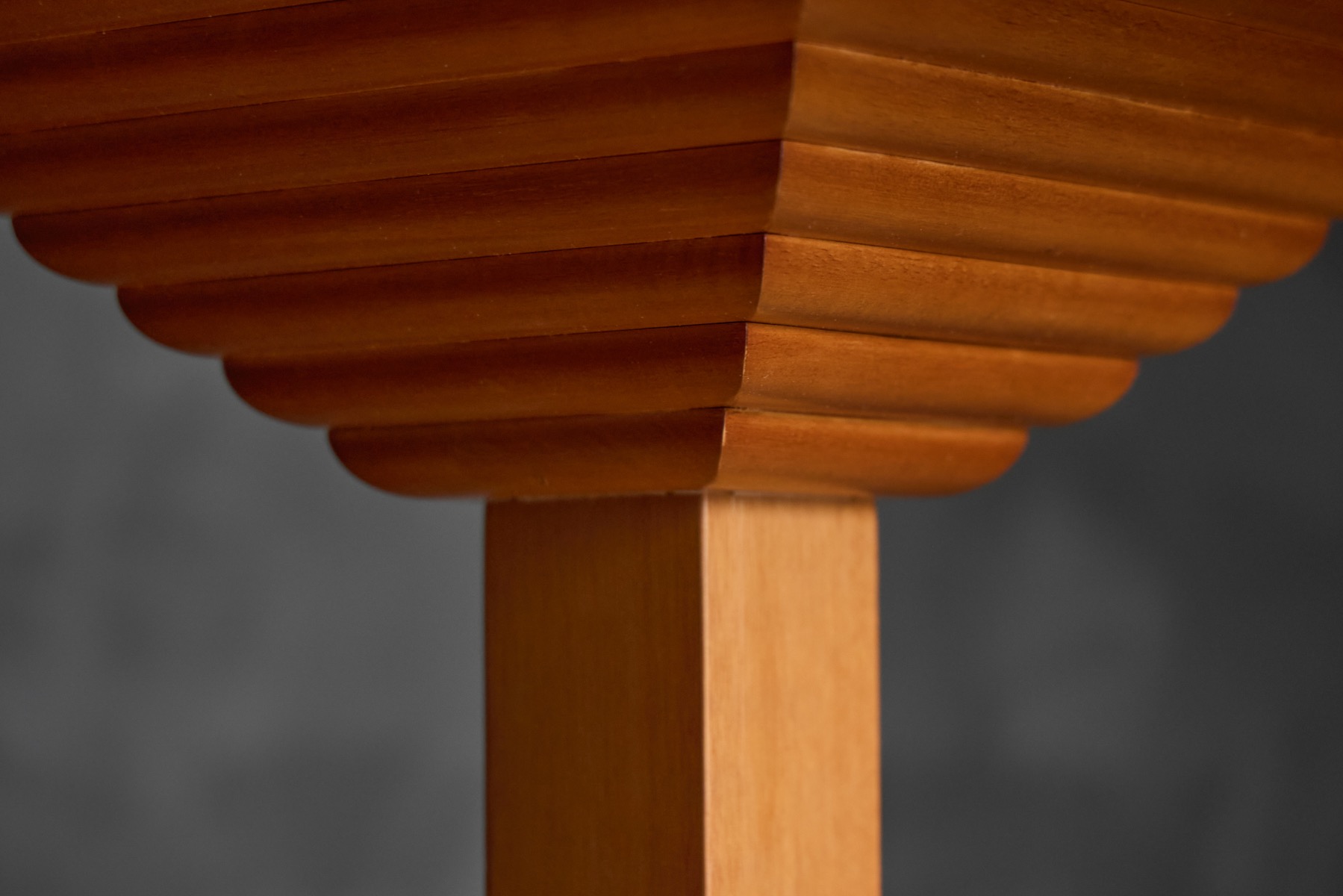 Architectural Pedestal Side Table, Italy - 1970s