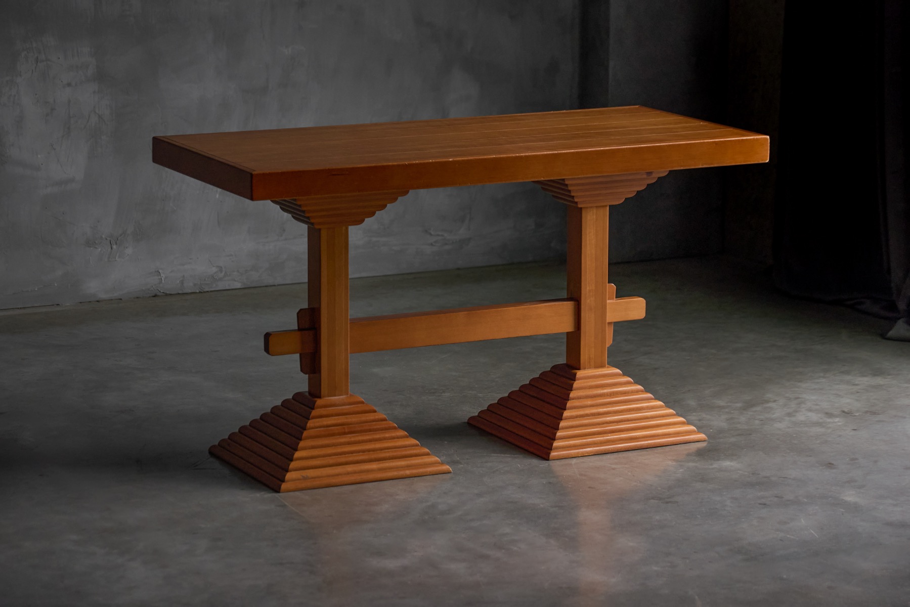 Architectural Pedestal Side Table, Italy - 1970s