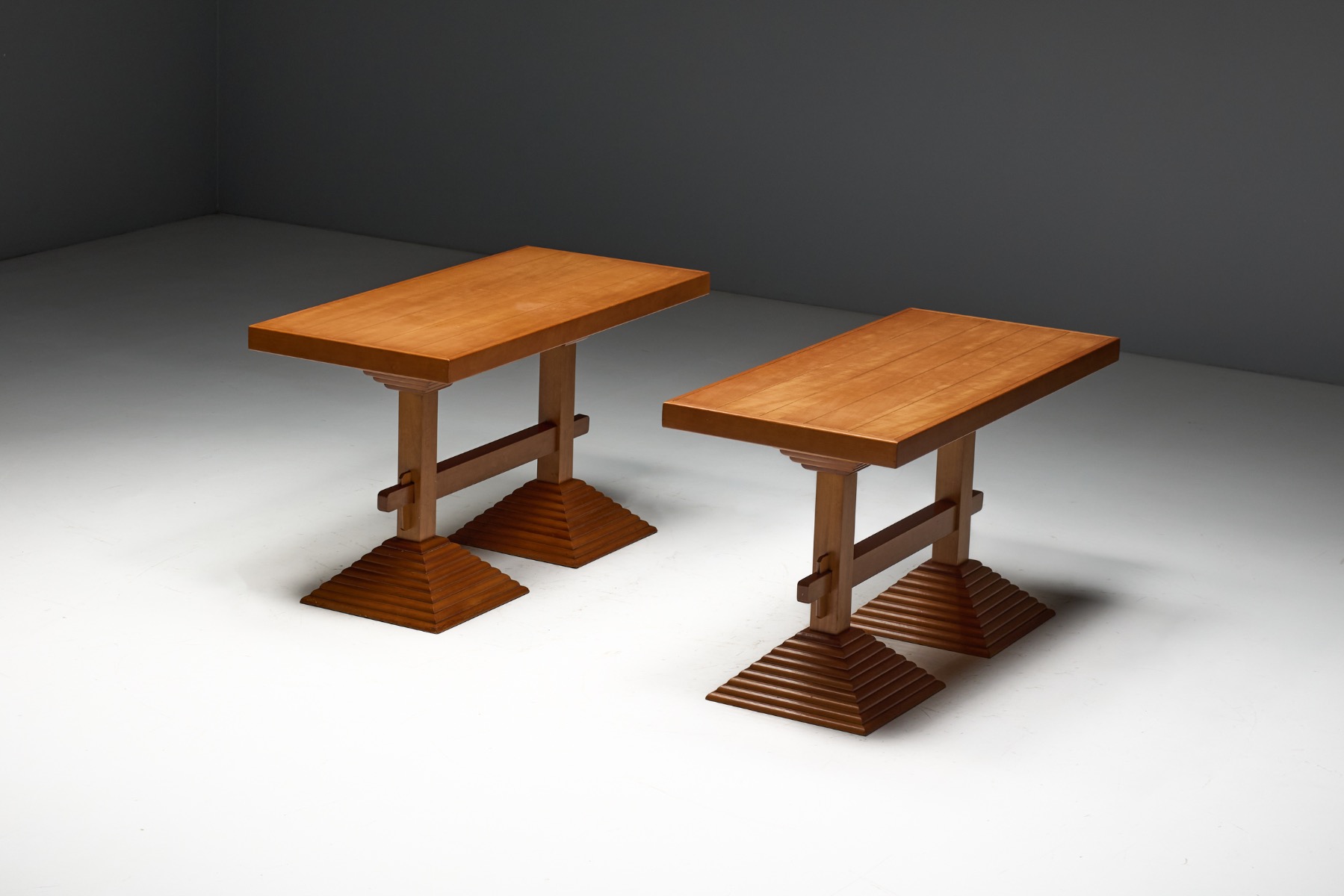 Architectural Pedestal Side Table, Italy - 1970s