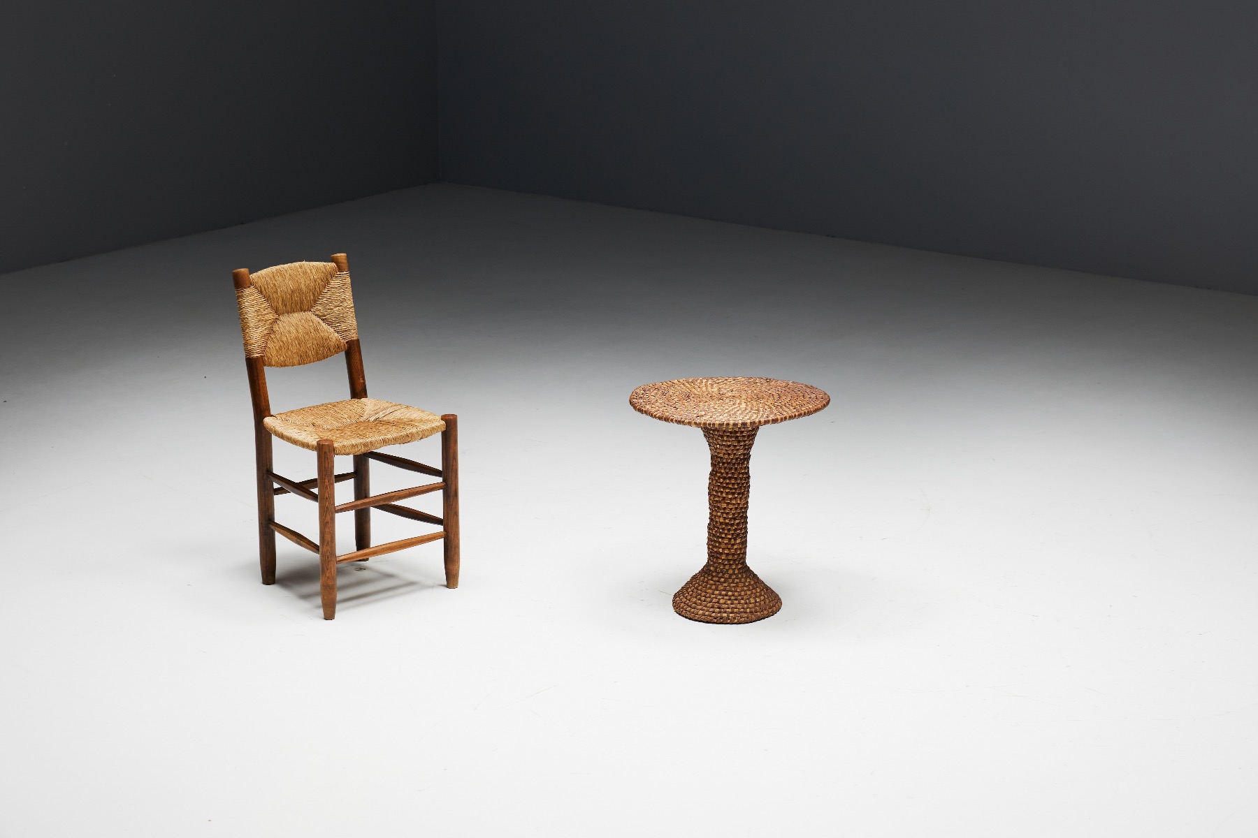 Art Populaire Side Table in Rye Straw - Early 20th Century 