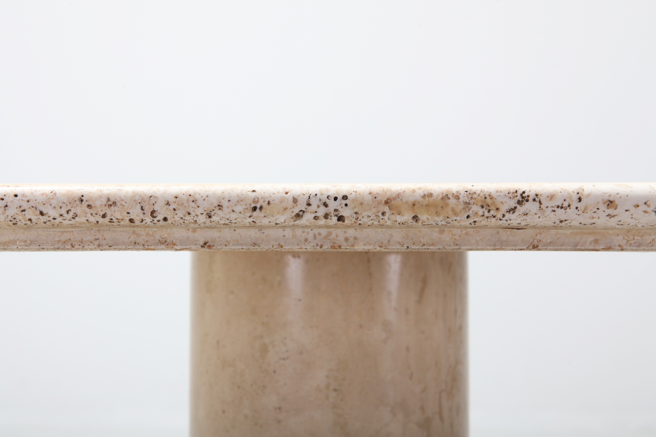 Travertine Dining Table by Mario Bellini 'Il Colonnato' - 1970s