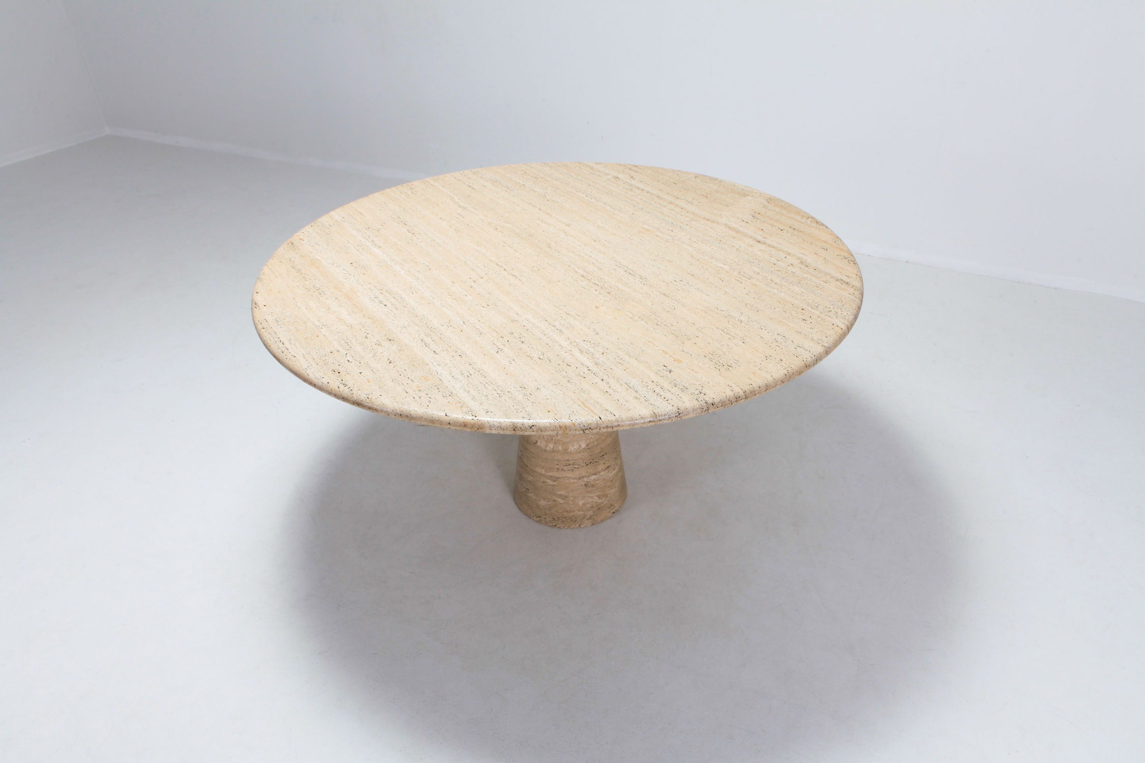 Angelo Mangiarotti Round Travertine Dining Table - 1970s