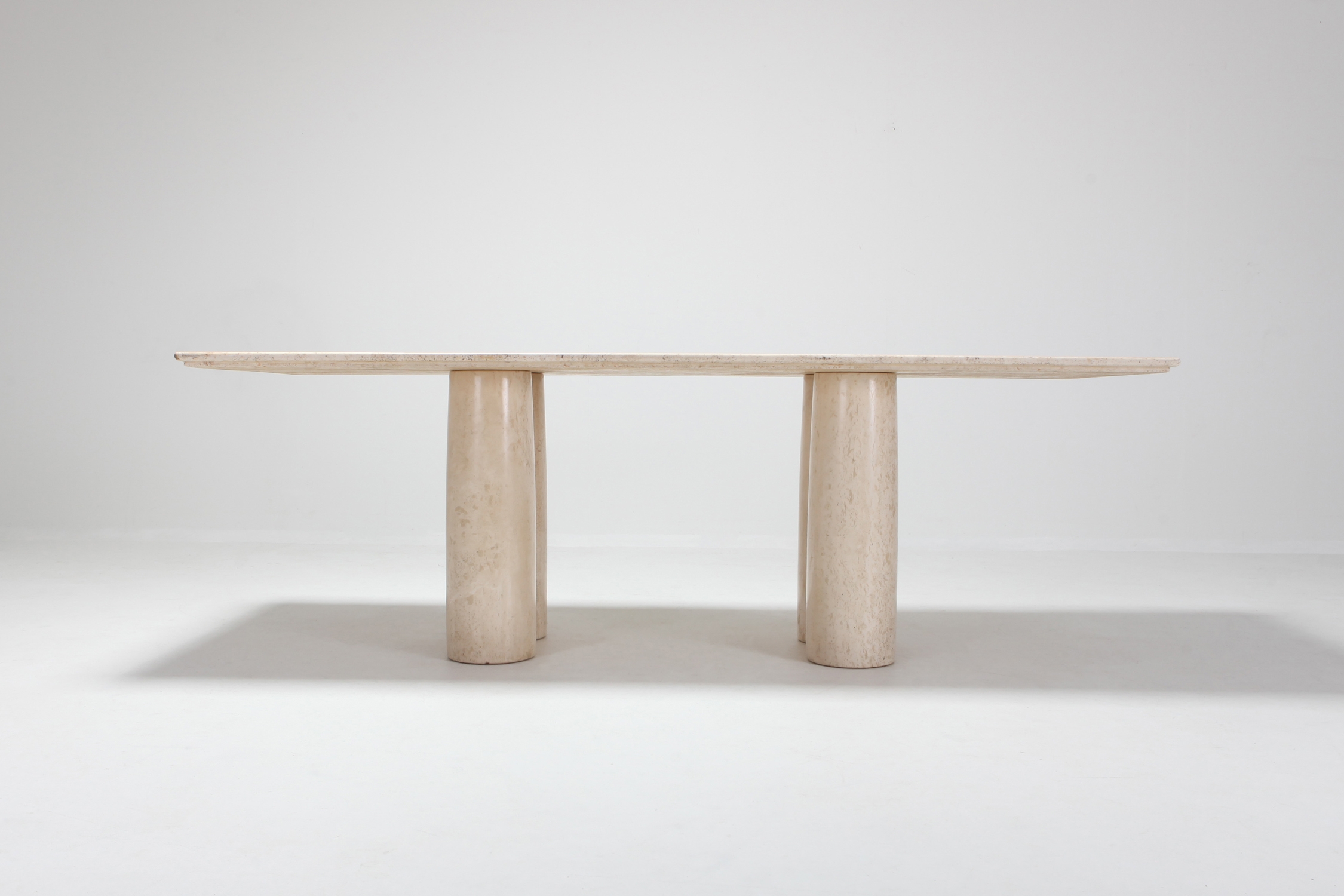 Travertine Dining Table by Mario Bellini 'Il Colonnato' - 1970s